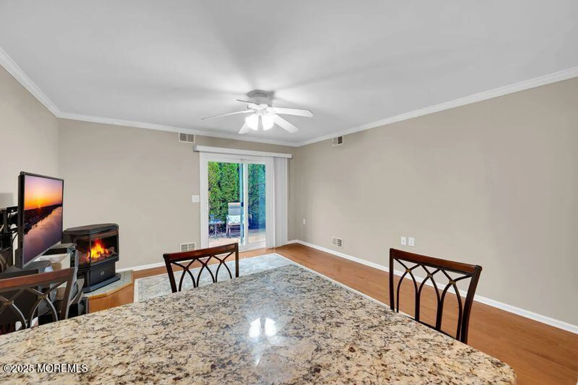 Property Slideshow image 15 of 27 | 22 rushmore dr, Brick, NJ, 08724