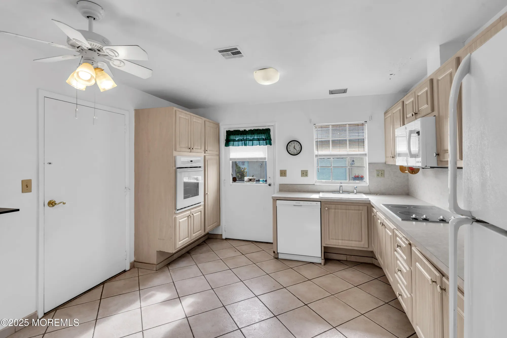Property Slideshow image 12 of 22 | 243d jefferson ct, Lakewood, NJ, 08701
