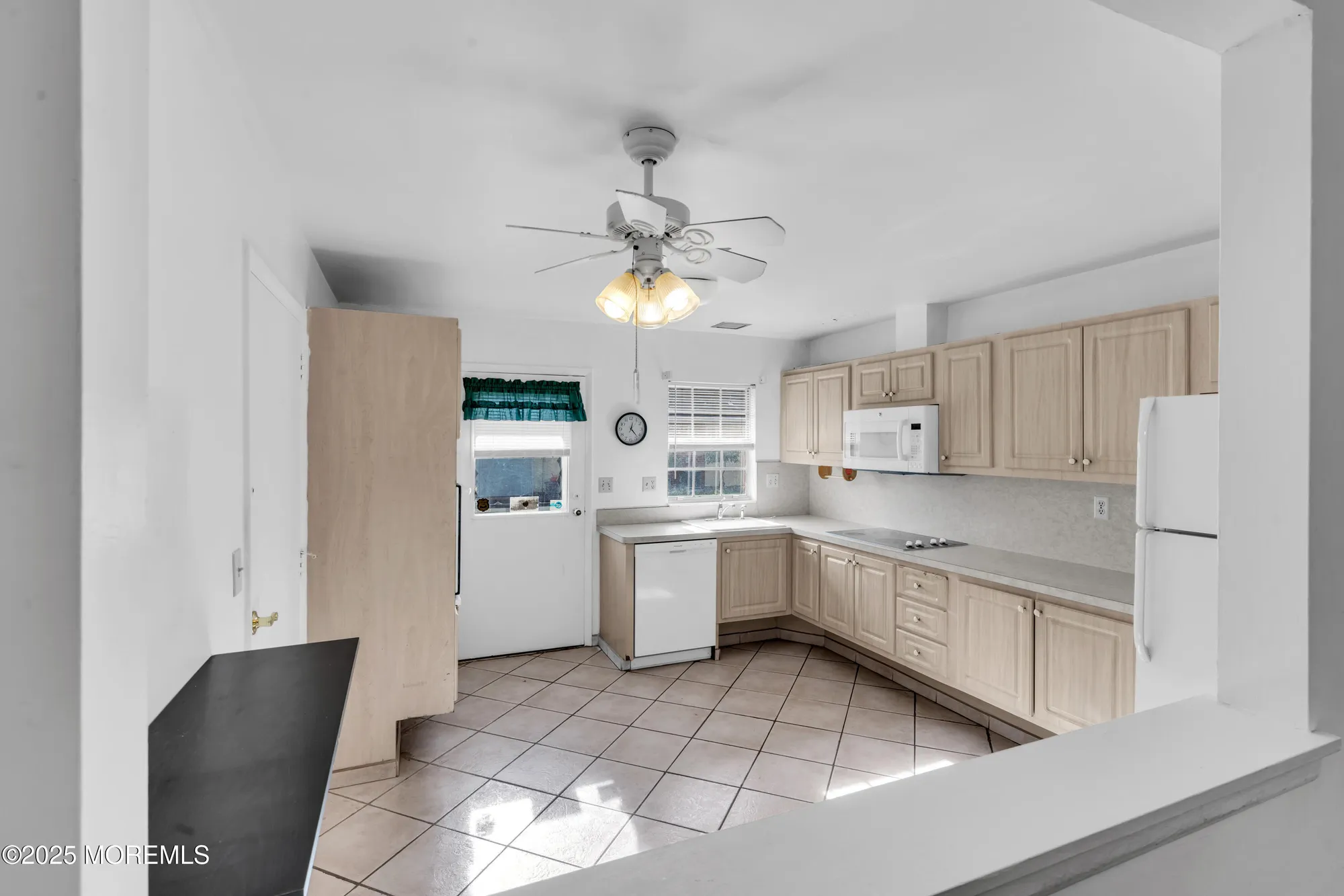 Property Slideshow image 13 of 22 | 243d jefferson ct, Lakewood, NJ, 08701