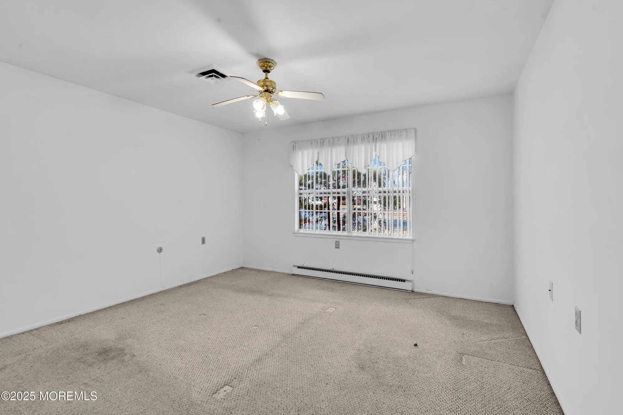 Property Slideshow image 16 of 22 | 243d jefferson ct, Lakewood, NJ, 08701