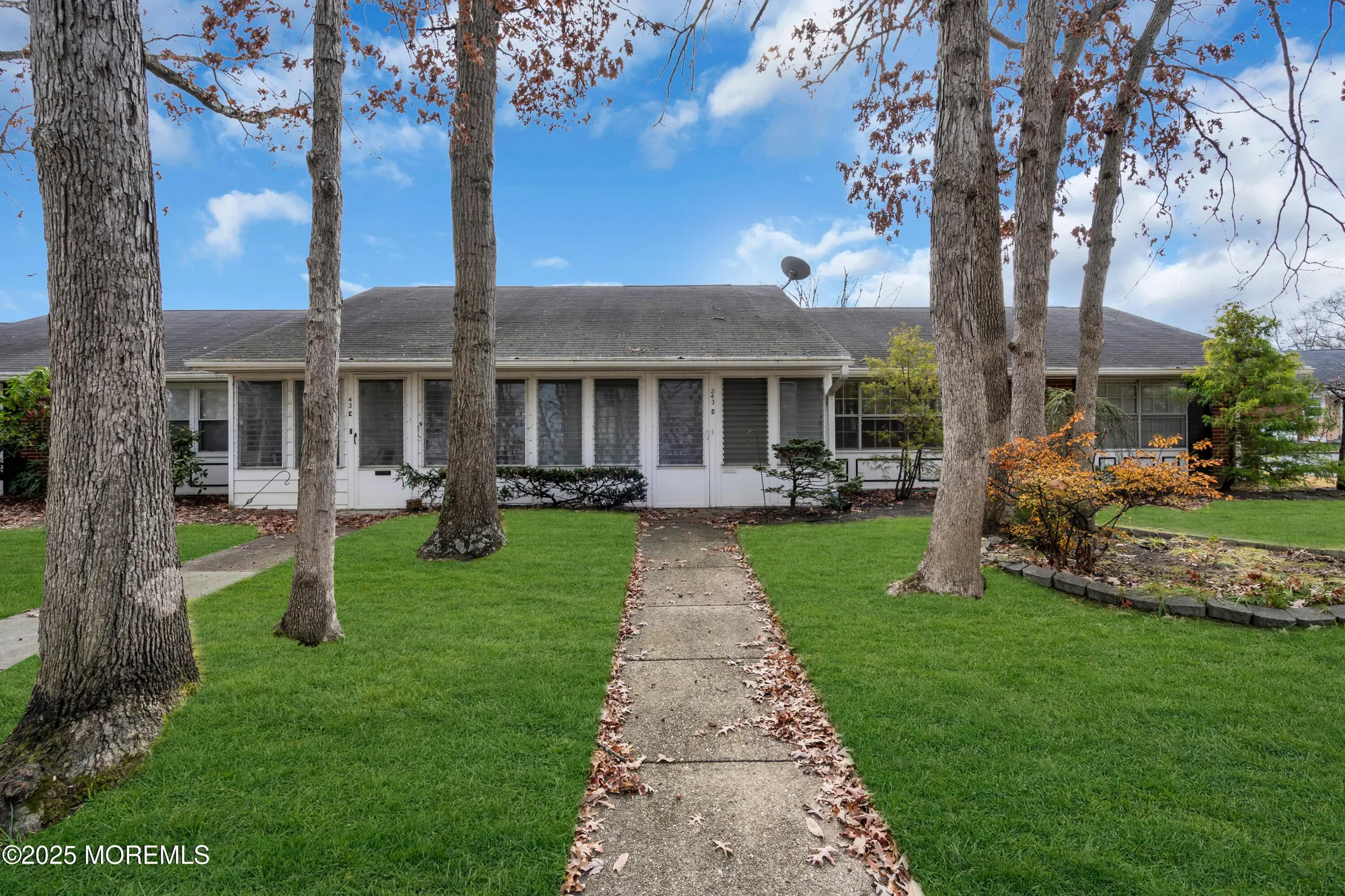 Property Slideshow image 1 of 22 | 243d jefferson ct, Lakewood, NJ, 08701