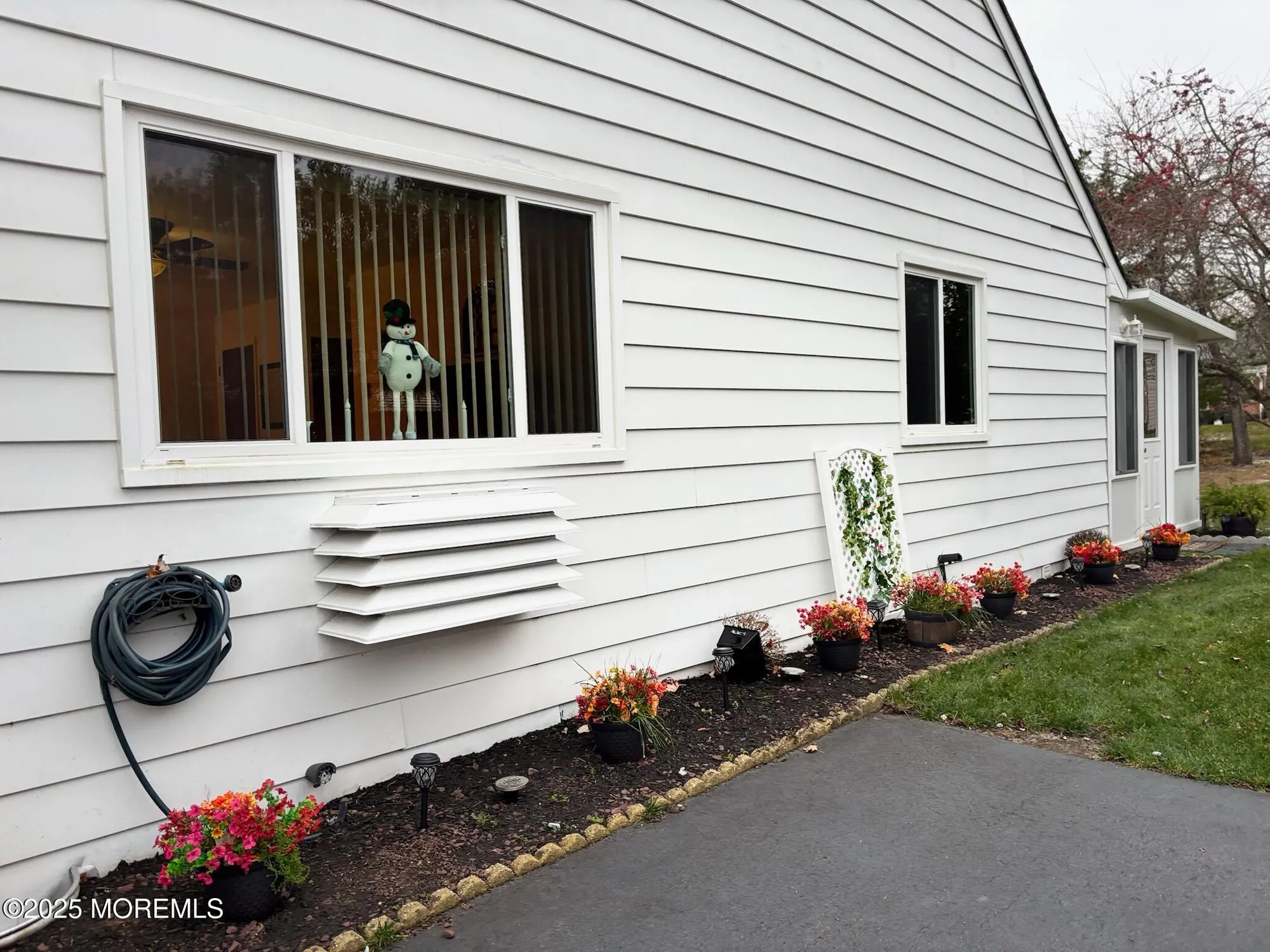 Property Slideshow image 4 of 57 | 10 constitution blvd b, Whiting, NJ, 08759