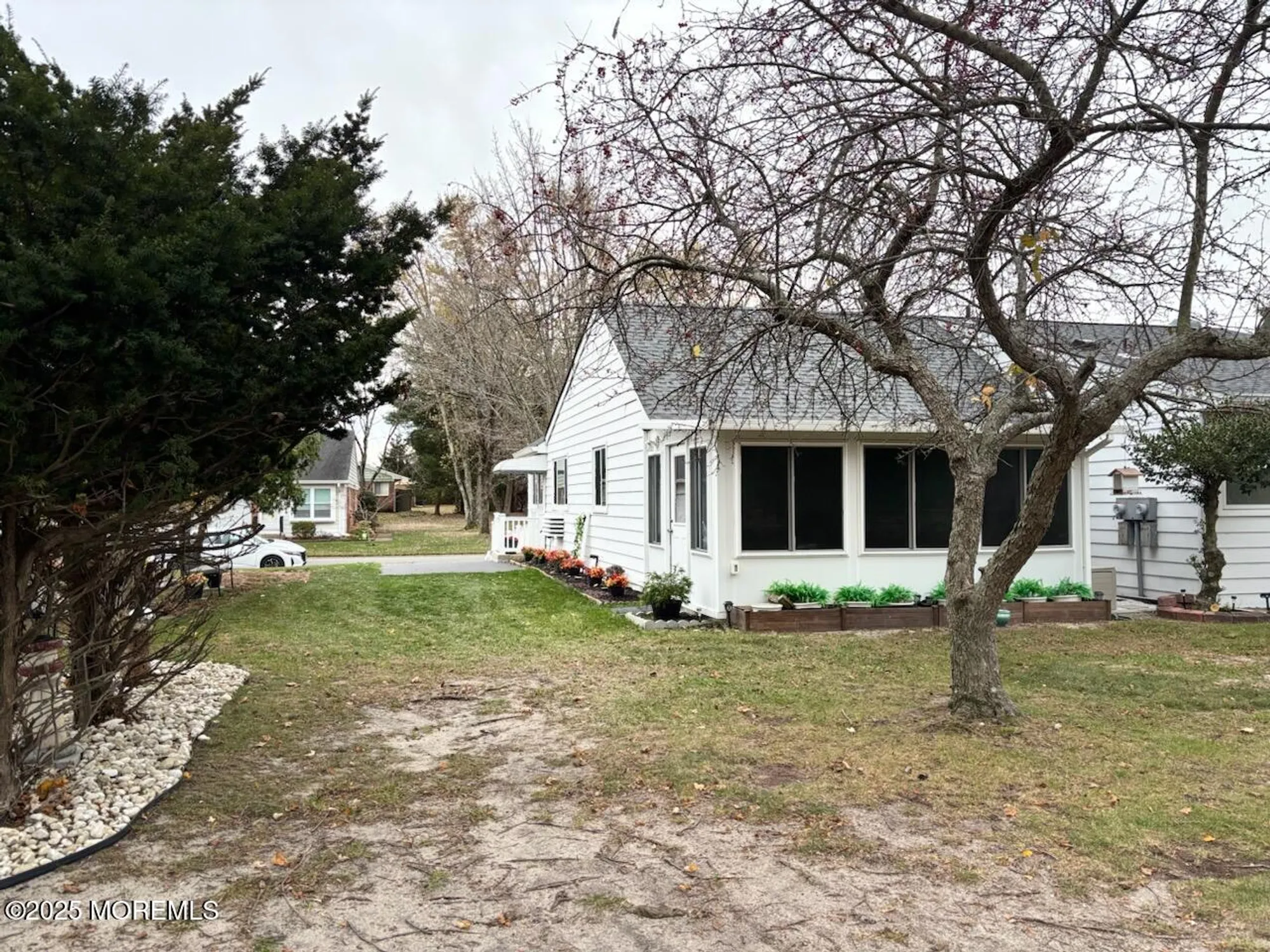 Property Slideshow image 10 of 57 | 10 constitution blvd b, Whiting, NJ, 08759