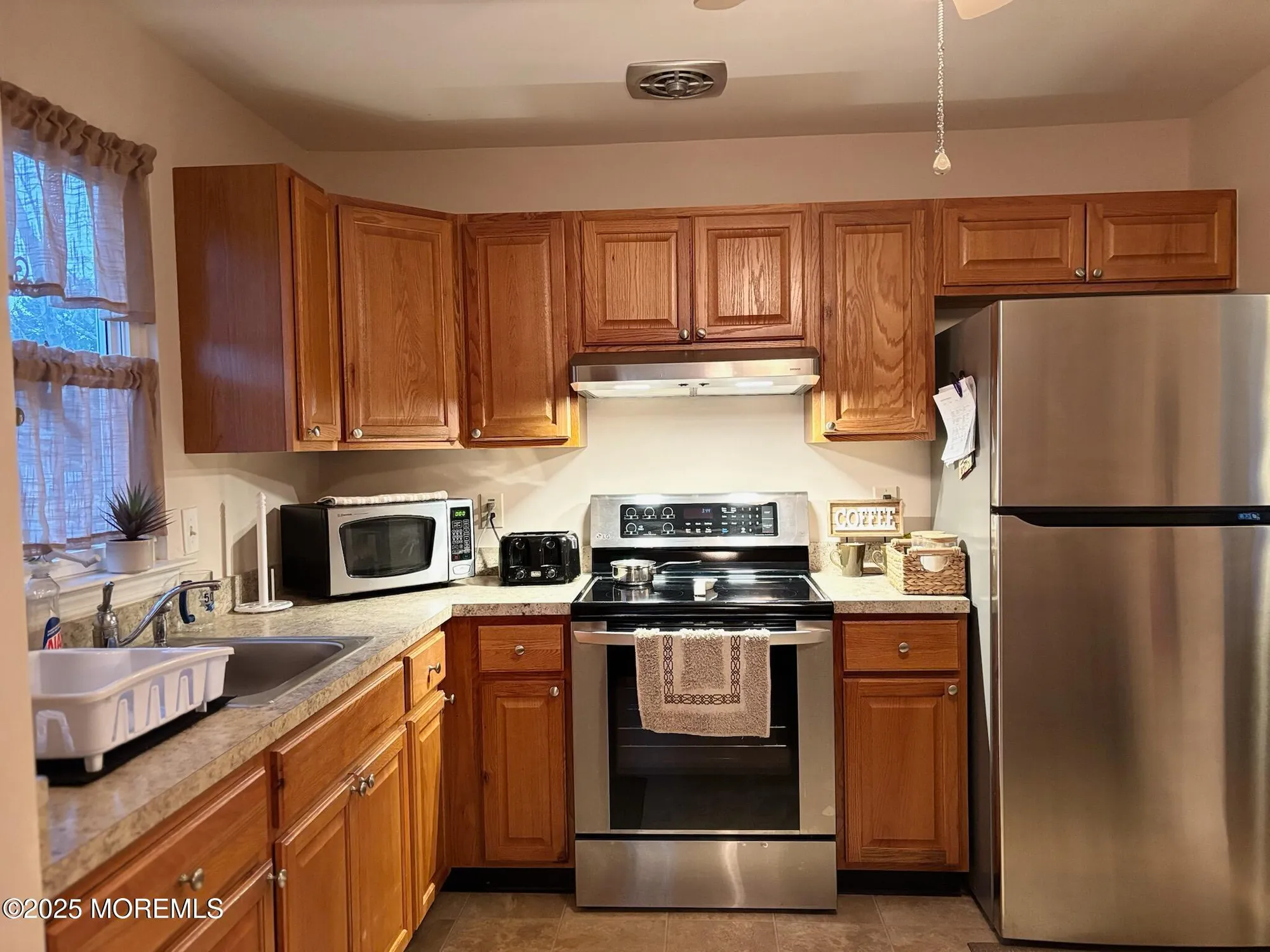 Property Slideshow image 22 of 57 | 10 constitution blvd b, Whiting, NJ, 08759