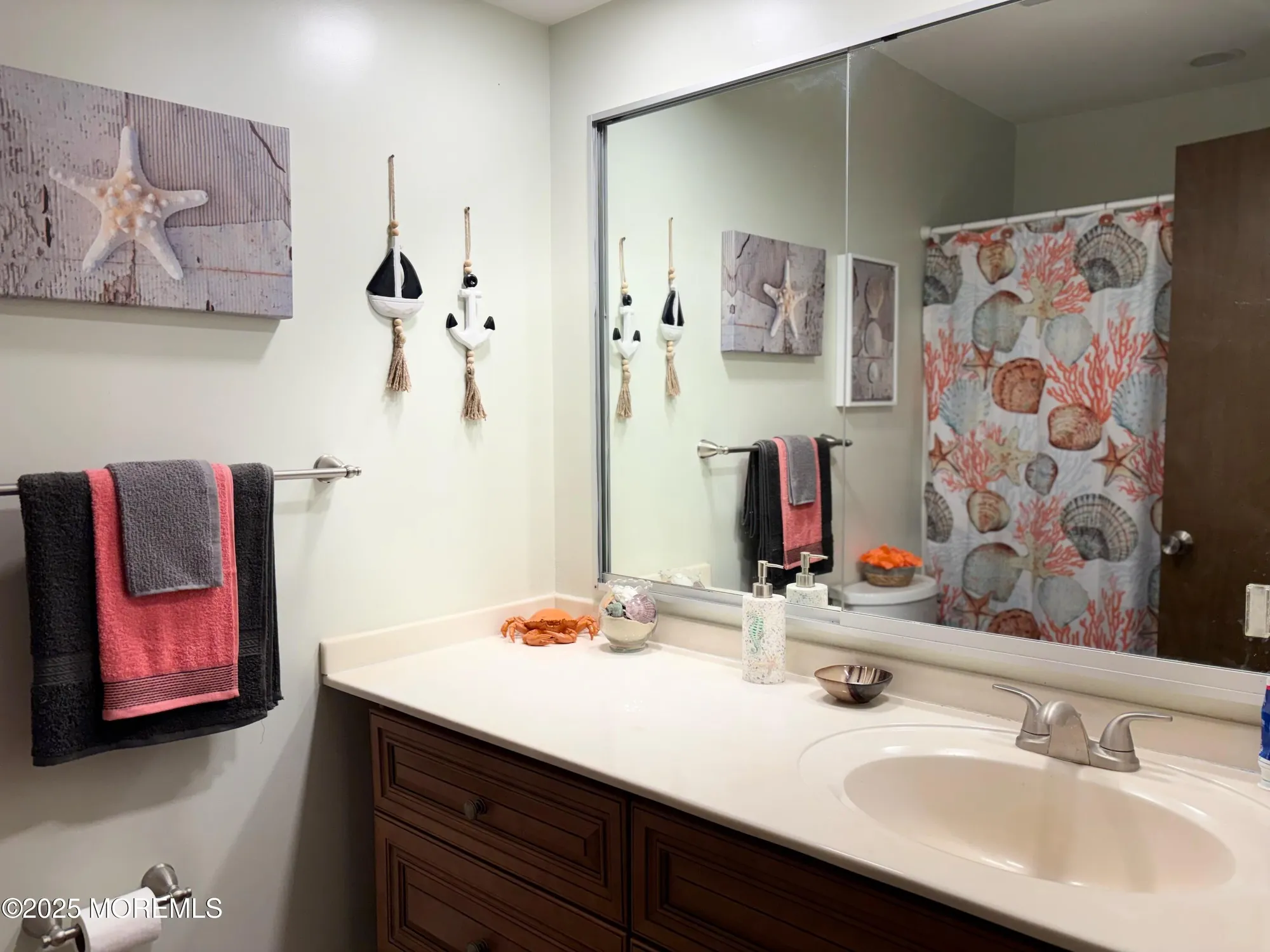 Property Slideshow image 43 of 57 | 10 constitution blvd b, Whiting, NJ, 08759