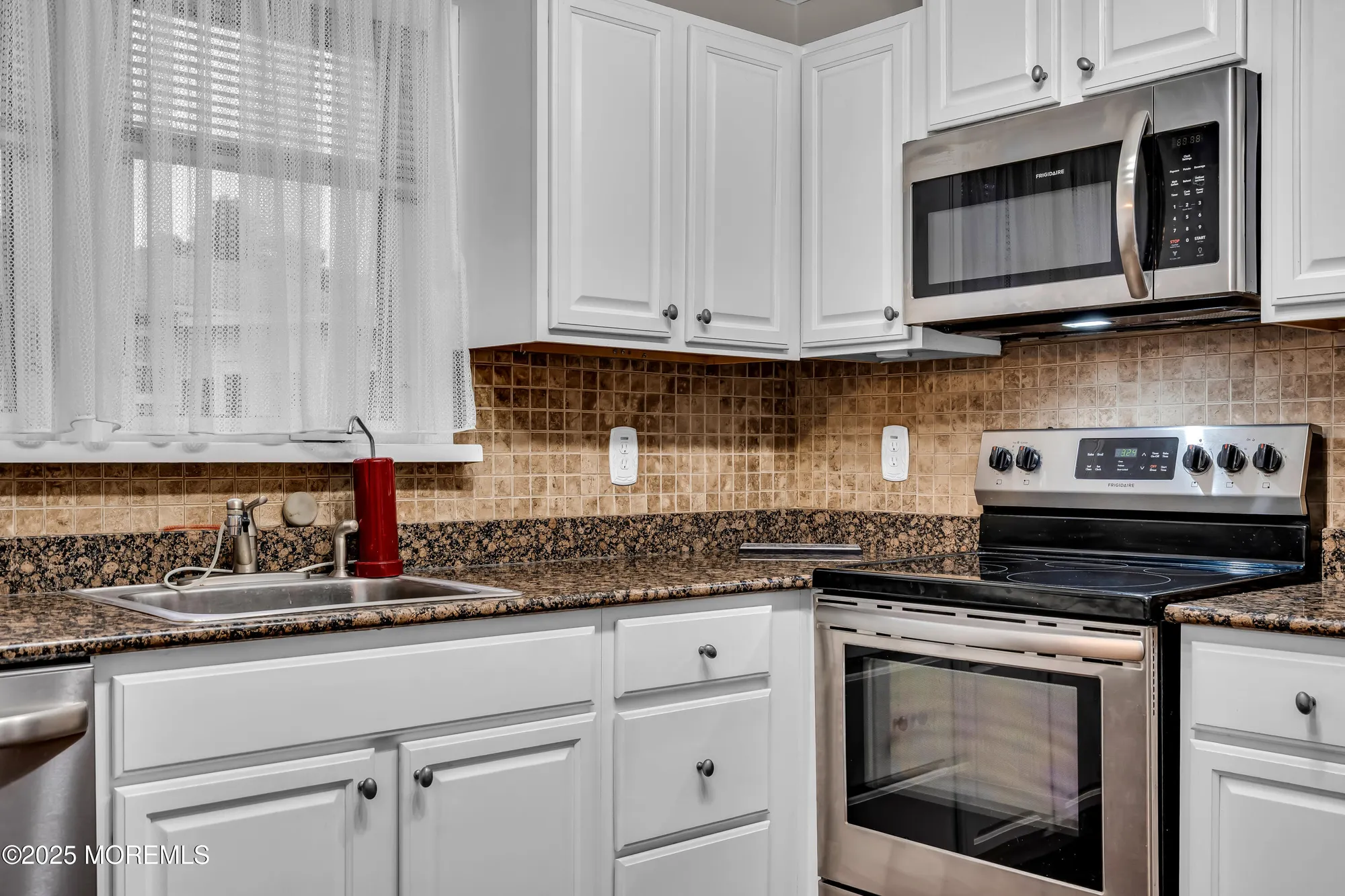 Property Slideshow image 13 of 26 | 22 hummingbird ln # 73, Whiting, NJ, 08759