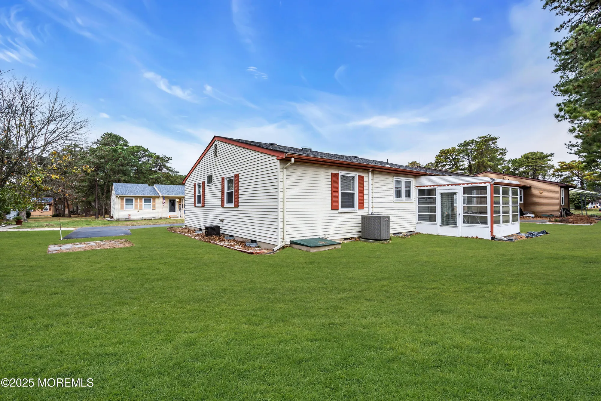 Property Slideshow image 22 of 26 | 22 hummingbird ln # 73, Whiting, NJ, 08759