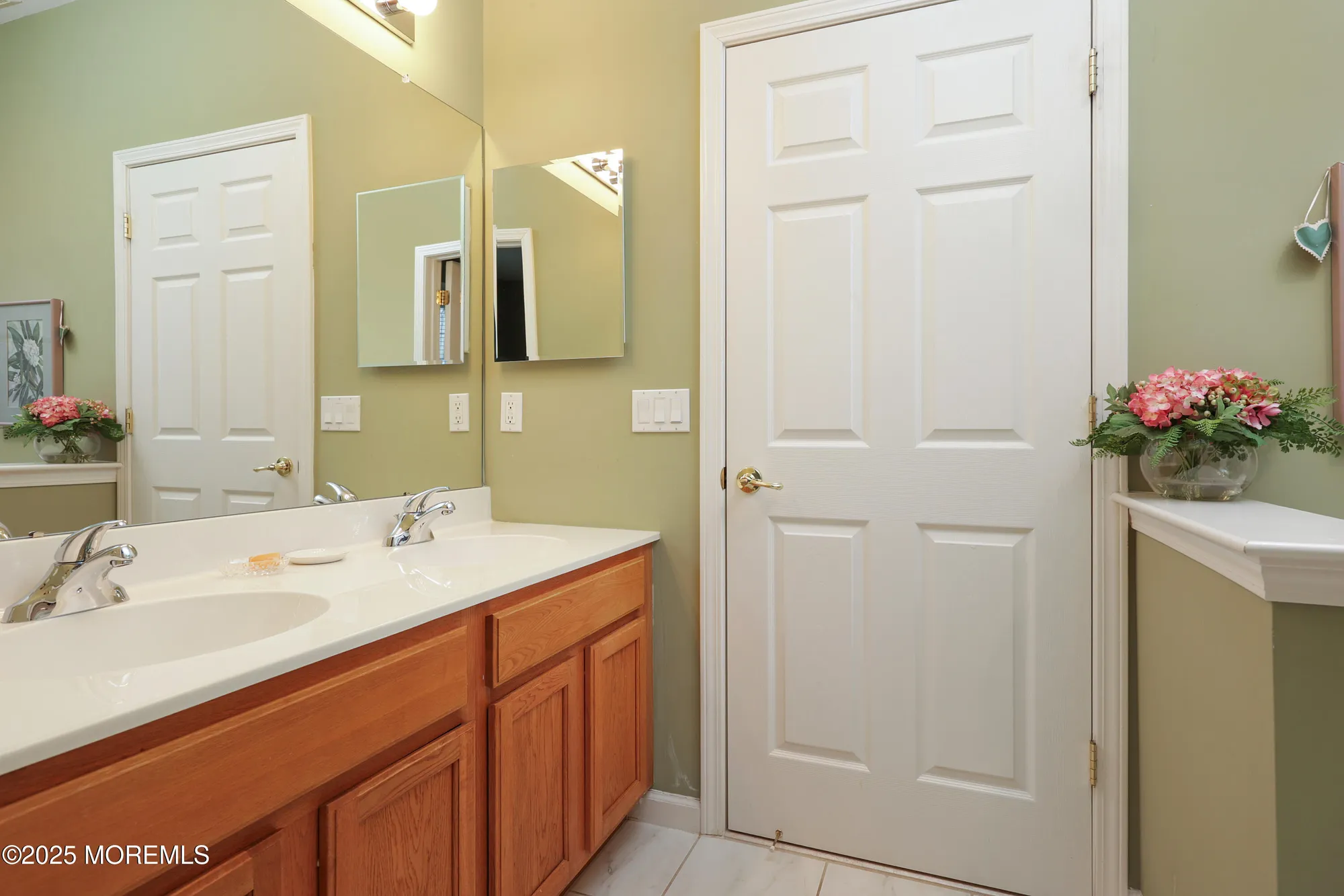 Property Slideshow image 13 of 28 | 707 michael ct, Lakewood, NJ, 08701