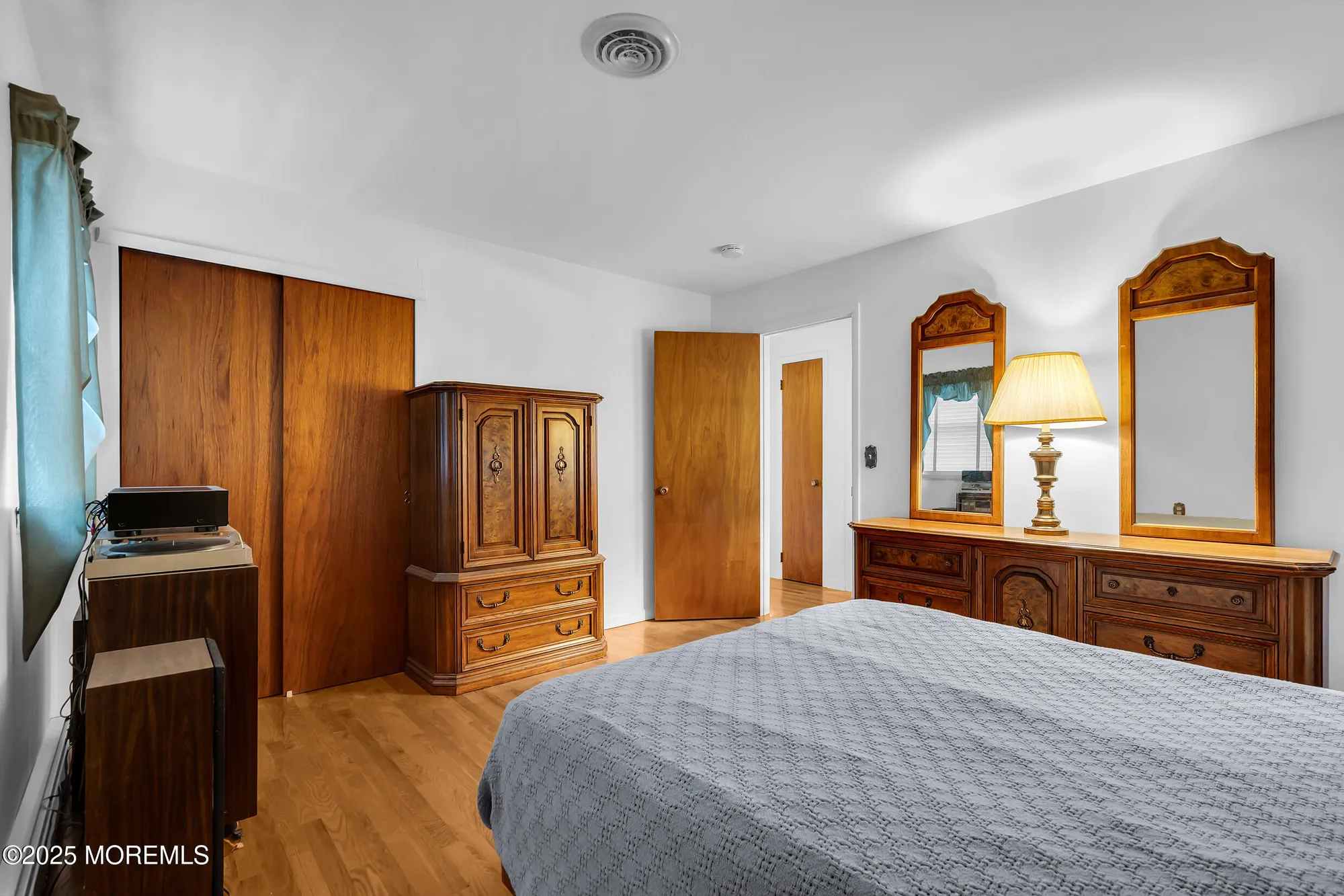 Property Slideshow image 28 of 36 | 1415 ark st, Toms River, NJ, 08755