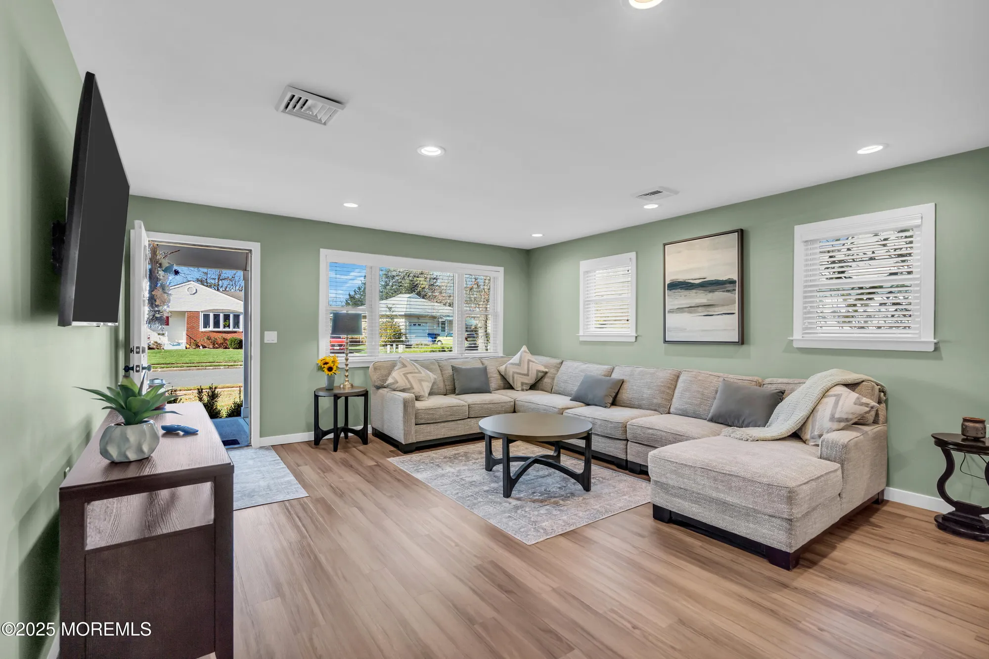 Property Slideshow image 7 of 25 | 50 golden glow circus, Toms River, NJ, 08755