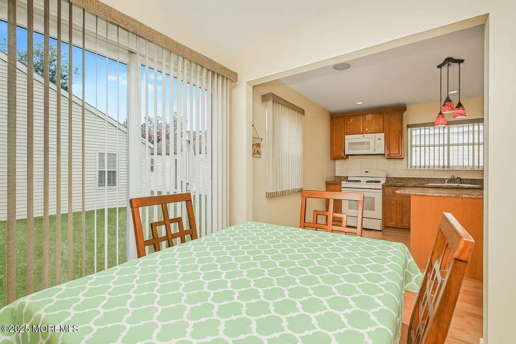 Property Slideshow image 10 of 18 | 35 ivy ridge close, Freehold, NJ, 07728