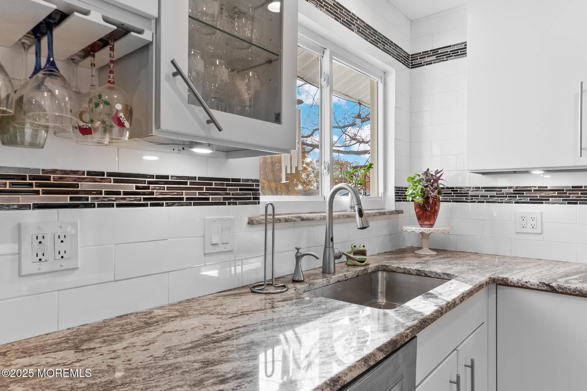 Property Slideshow image 12 of 31 | 264 glen rd 264a, Monroe, NJ, 08831