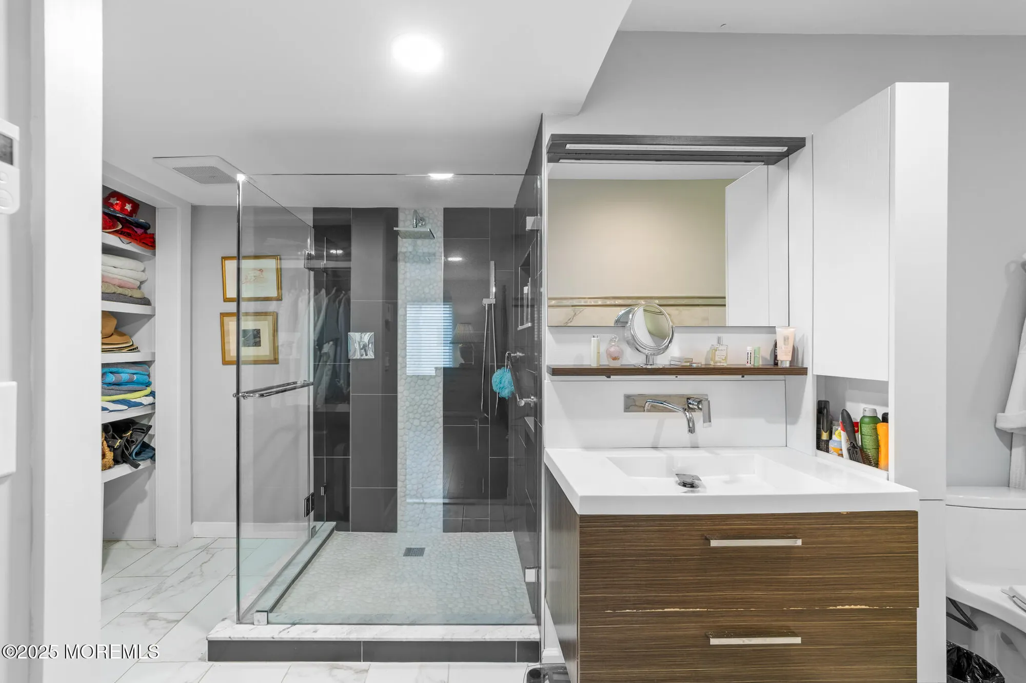 Property Slideshow image 19 of 31 | 264 glen rd 264a, Monroe, NJ, 08831