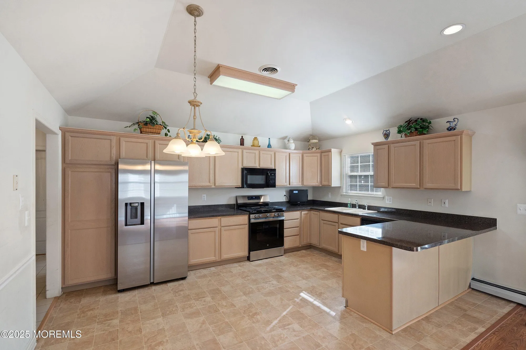 Property Slideshow image 13 of 29 | 91 westport dr, Toms River, NJ, 08757