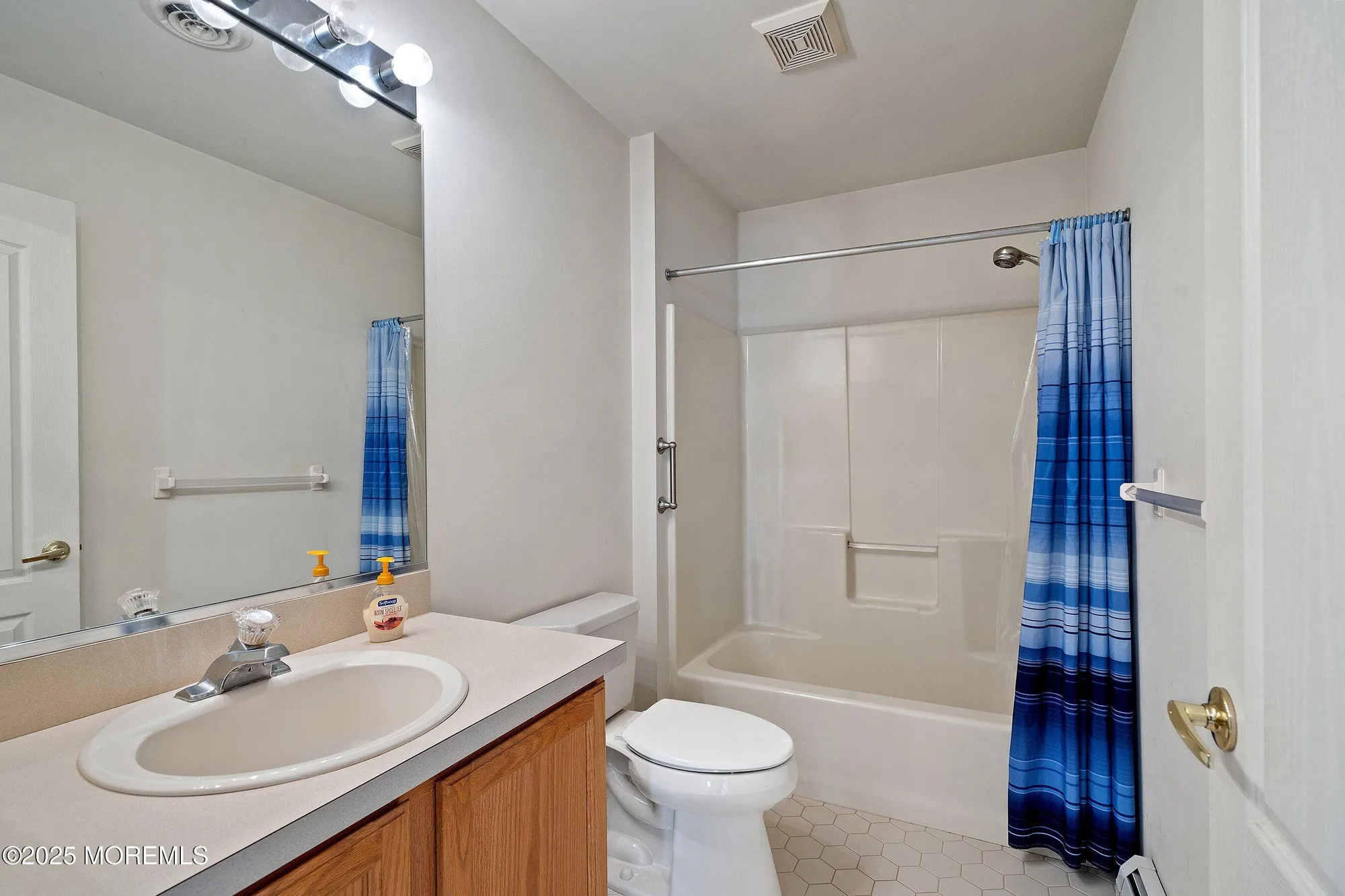 Property Slideshow image 19 of 29 | 91 westport dr, Toms River, NJ, 08757