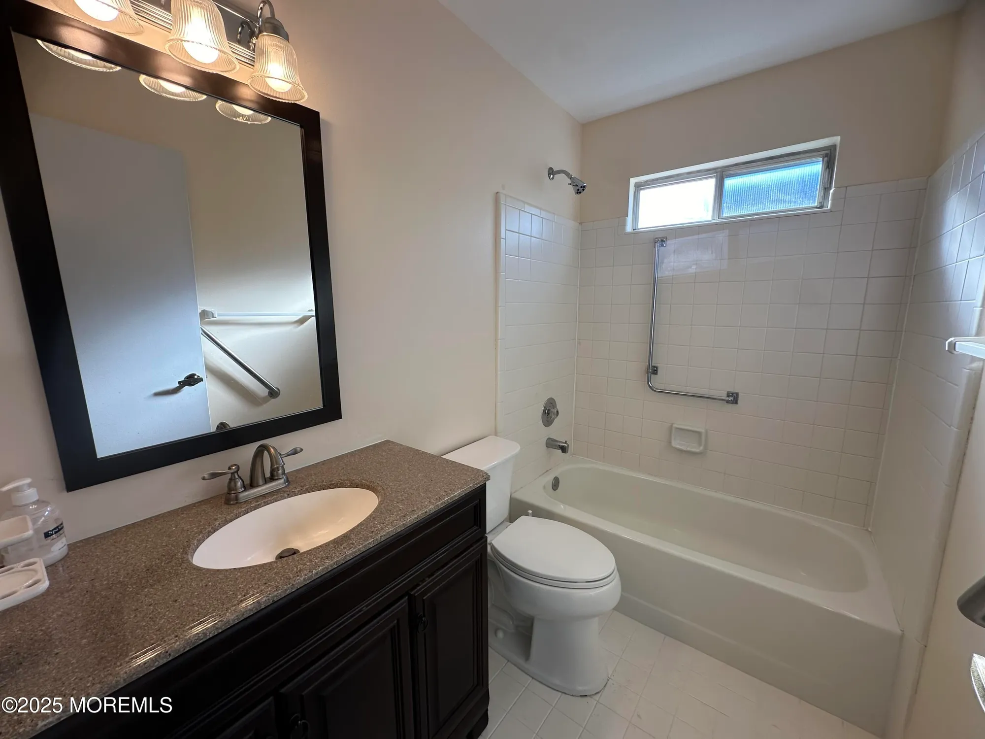 Property Slideshow image 5 of 18 | 21 harrogate ln, Manchester, NJ, 08759
