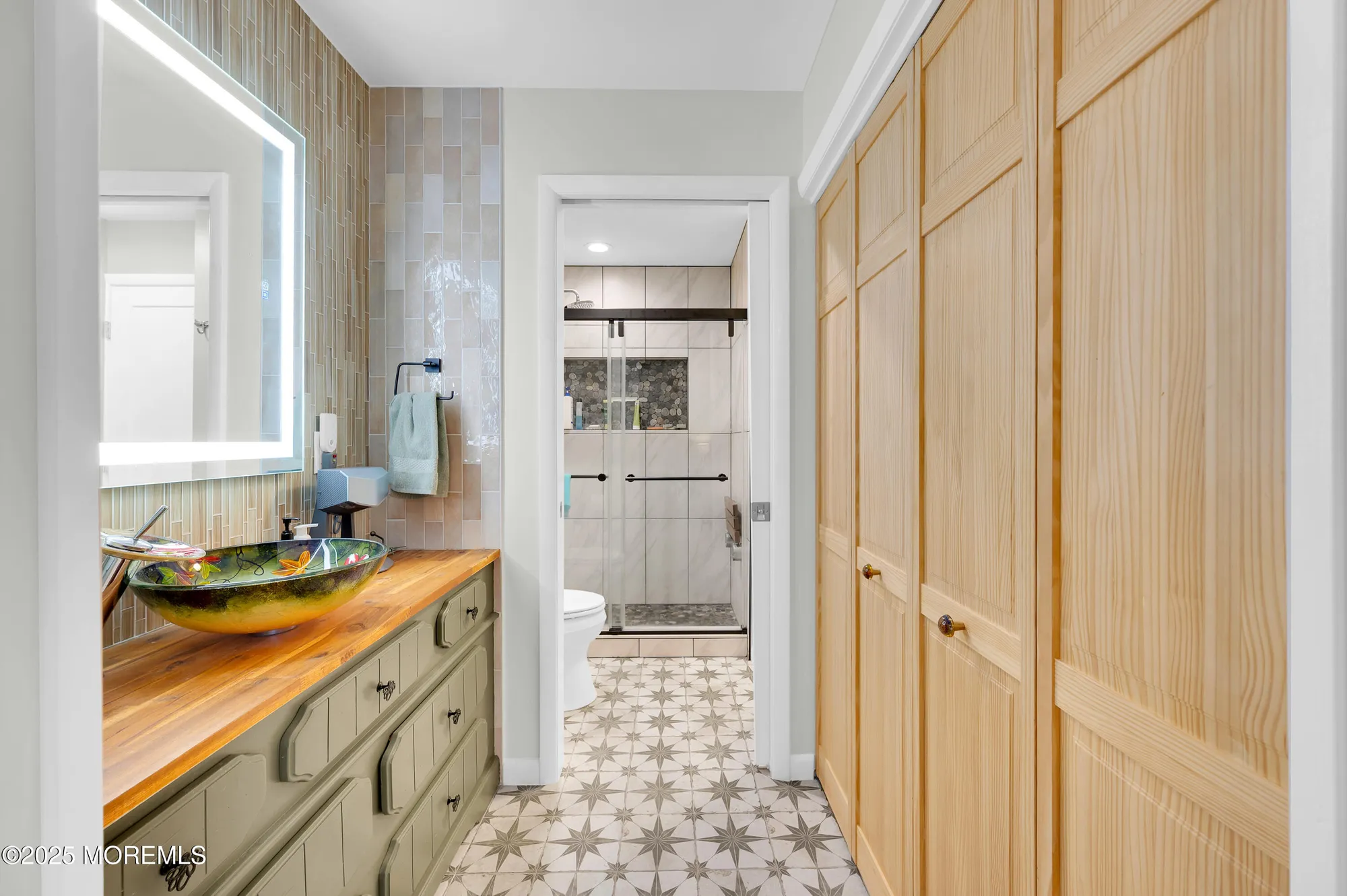 Property Slideshow image 17 of 40 | 588a lake point dr # 100a, Lakewood, NJ, 08701