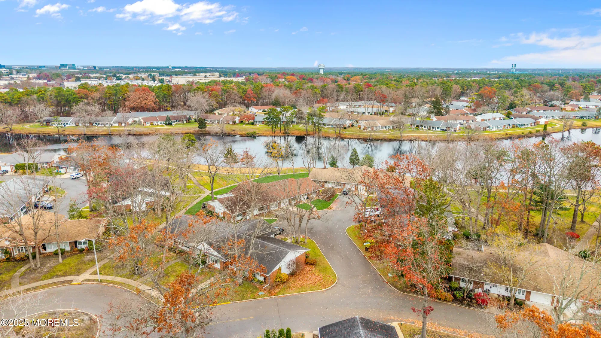 Property Slideshow image 32 of 40 | 588a lake point dr # 100a, Lakewood, NJ, 08701