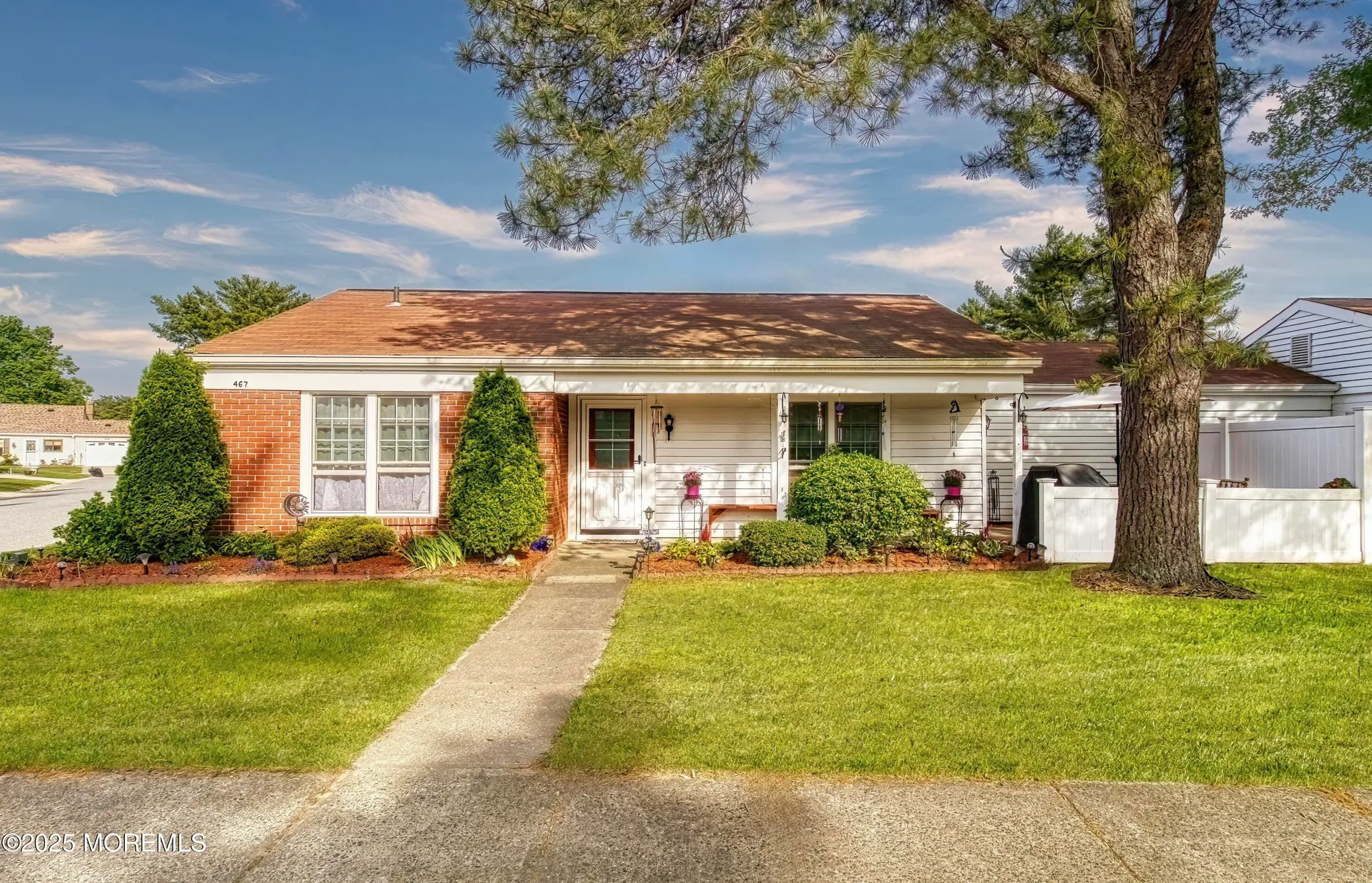 Property Slideshow image 2 of 32 | 467a chelsea ct, Manchester, NJ, 08759