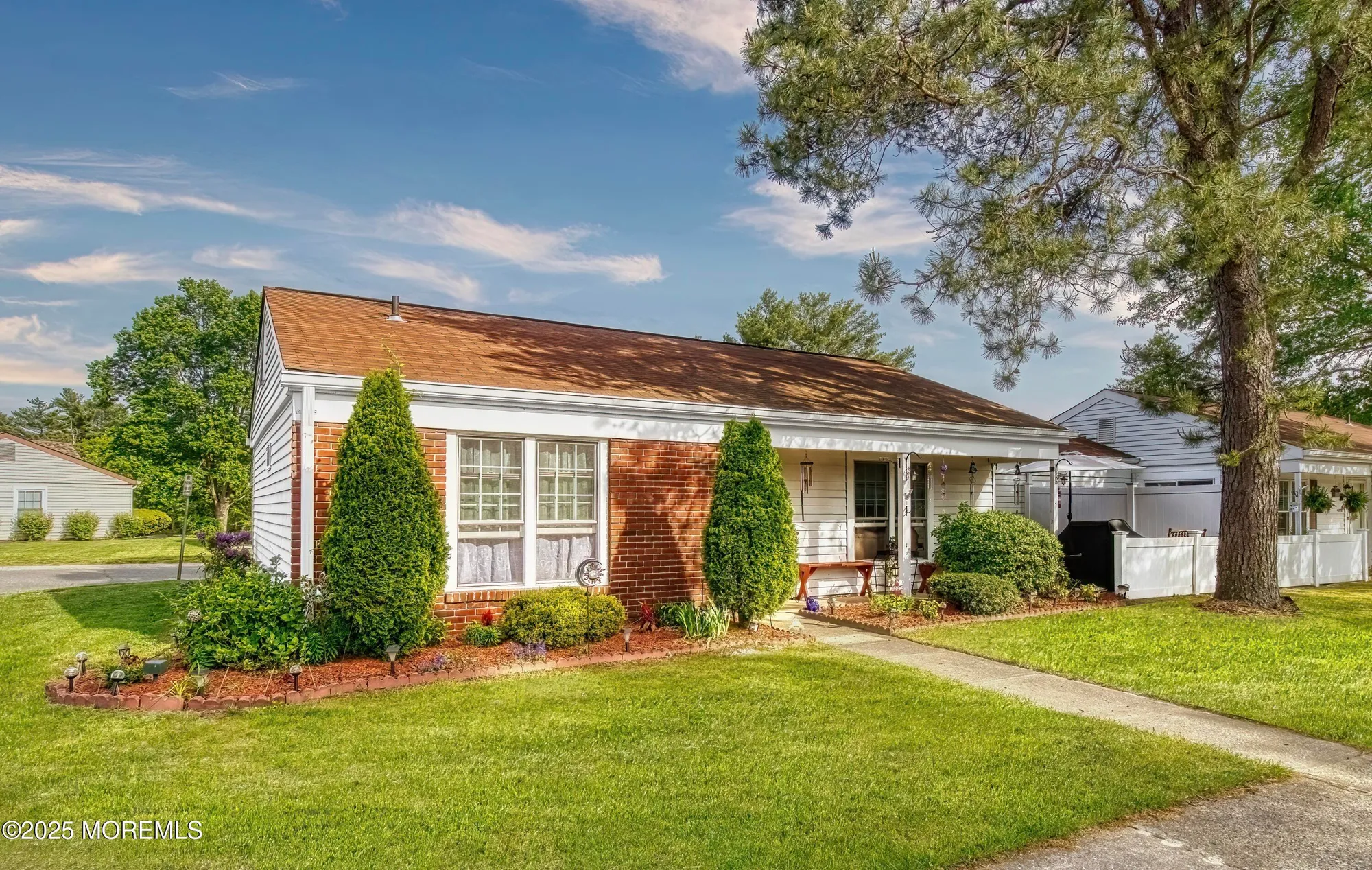 Property Slideshow image 3 of 32 | 467a chelsea ct, Manchester, NJ, 08759