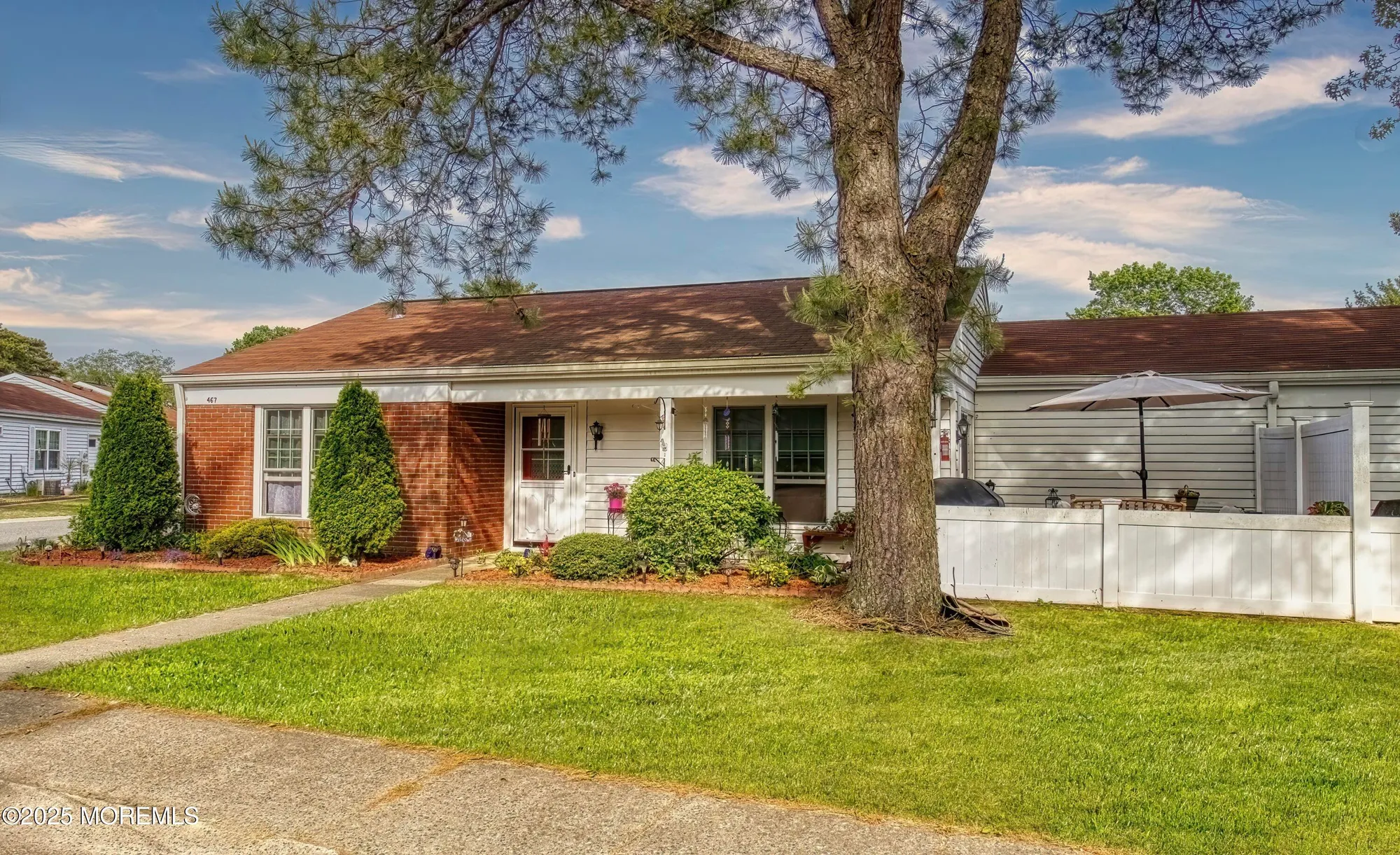 Property Slideshow image 4 of 32 | 467a chelsea ct, Manchester, NJ, 08759