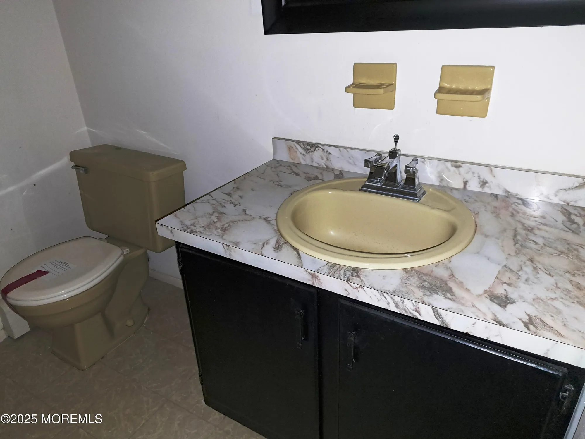 Property Slideshow image 13 of 33 | 135 biabou dr, Toms River, NJ, 08757