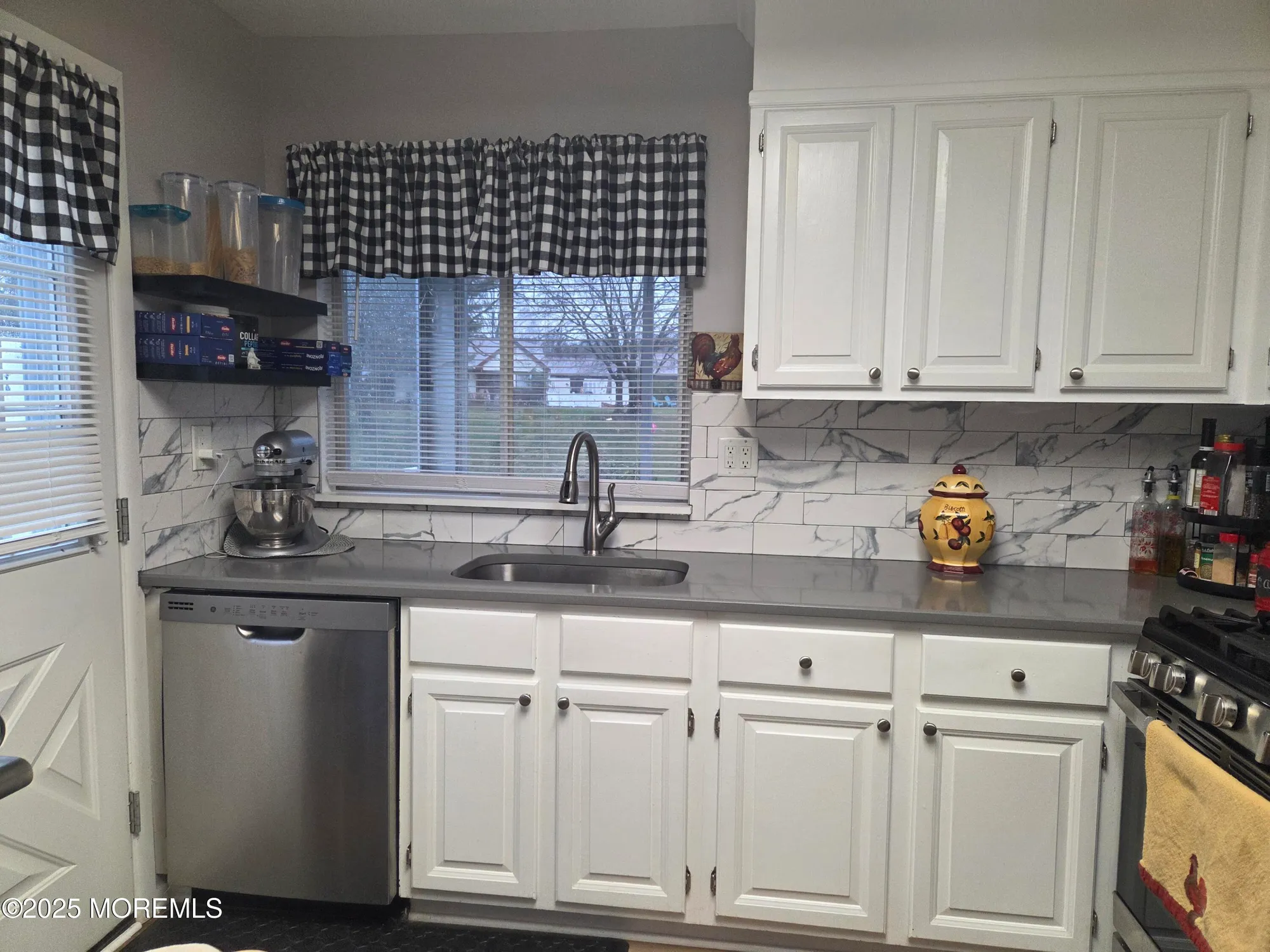 Property Slideshow image 8 of 19 | 949a liverpool cir, Manchester, NJ, 08759