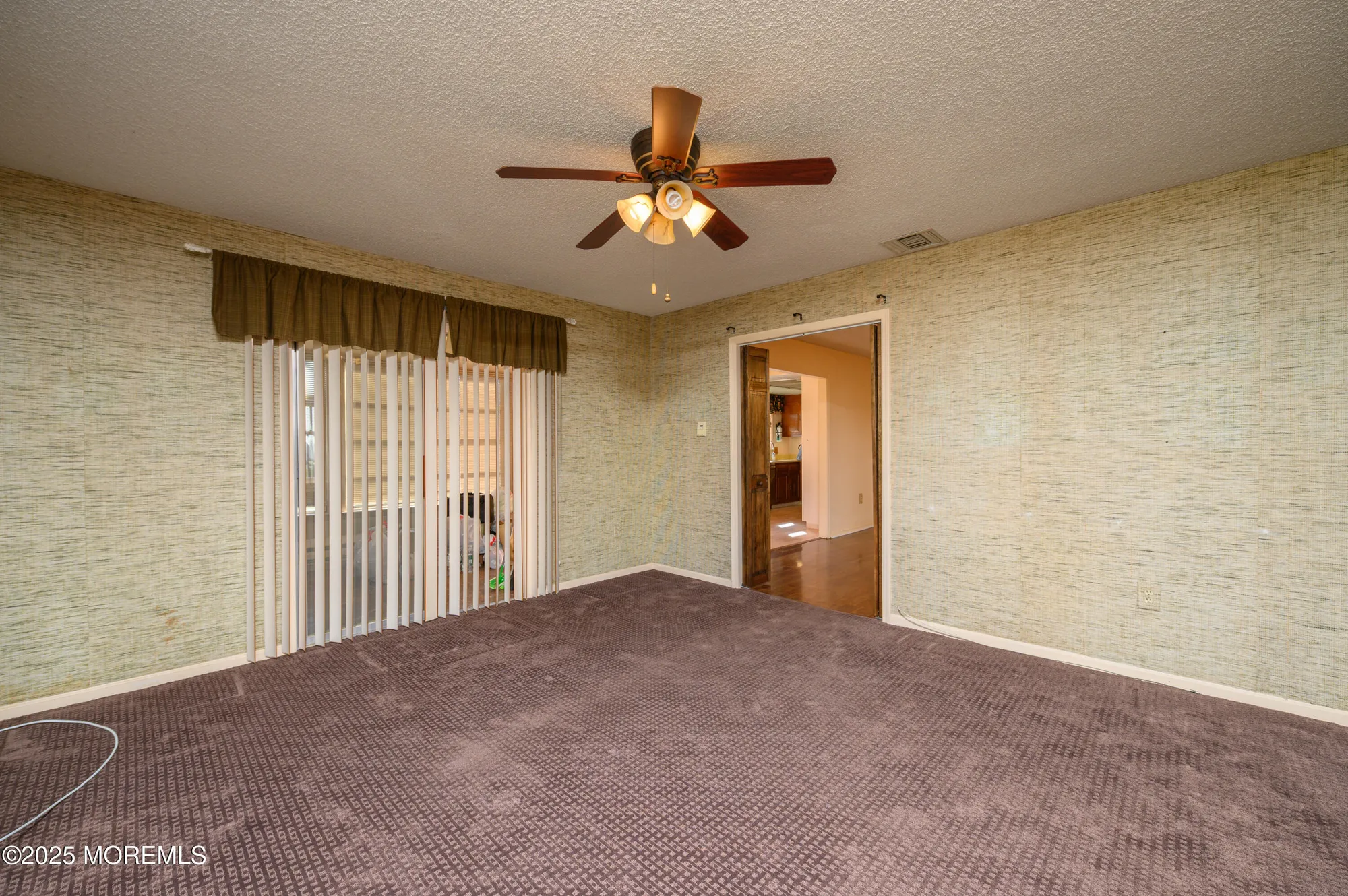 Property Slideshow image 11 of 28 | 267 milford ln 267b, Monroe, NJ, 08831