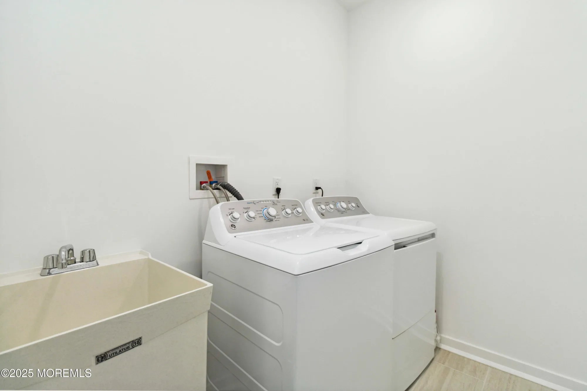 Property Slideshow image 18 of 38 | 40 aqueduct blvd, New Egypt, NJ, 08533