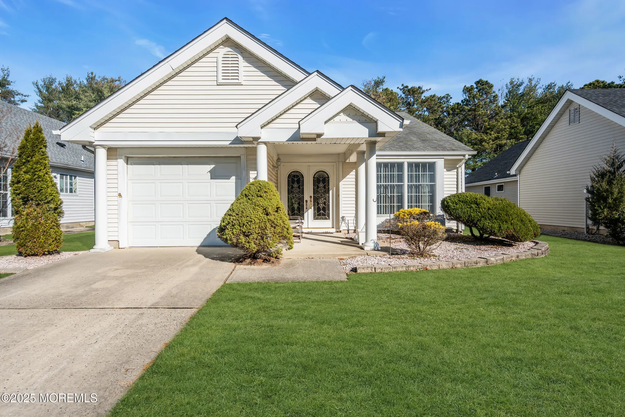 Property Slideshow image 2 of 44 | 509 waterford dr, Manchester, NJ, 08759