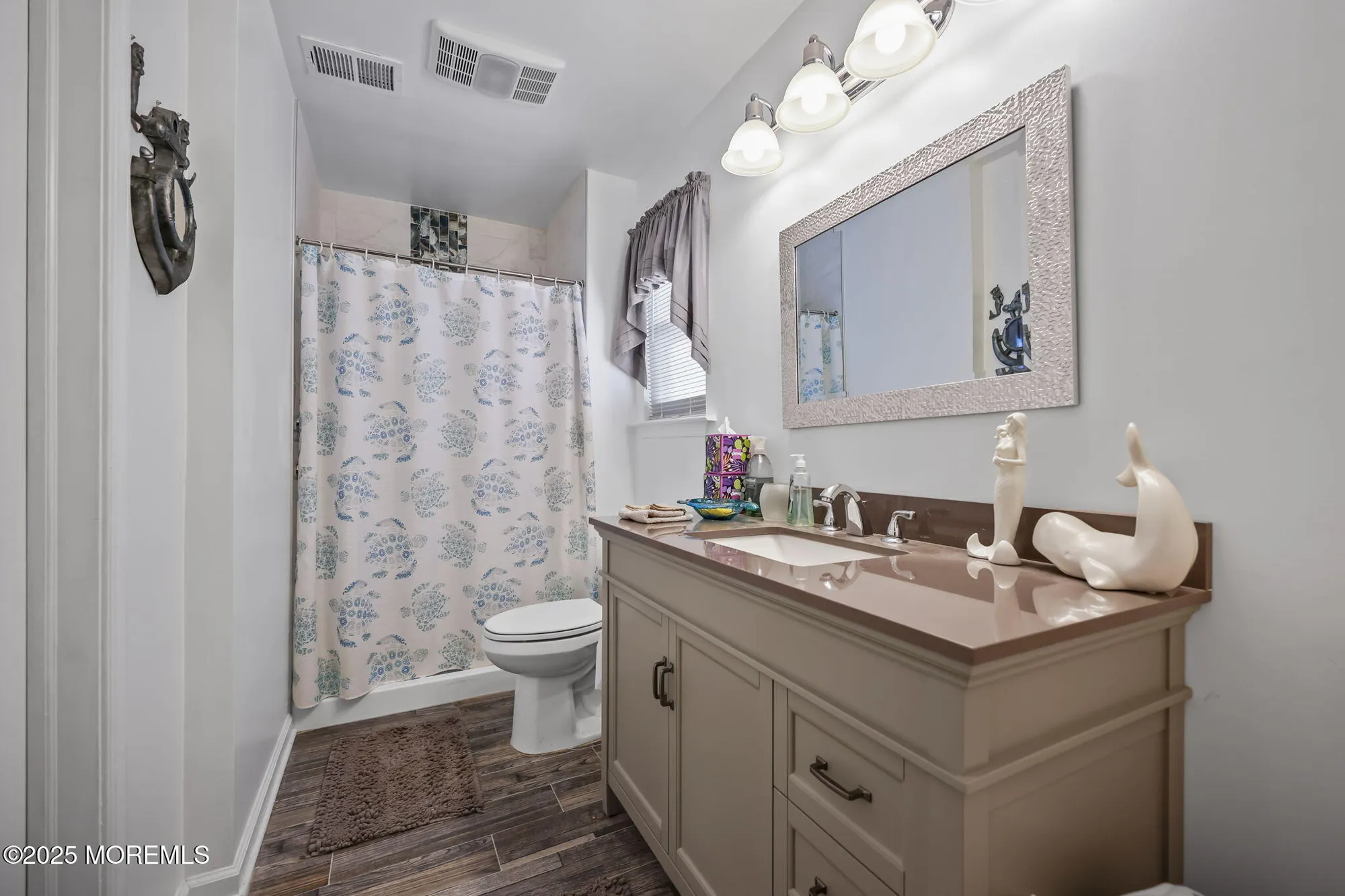 Property Slideshow image 14 of 24 | 41 suffolk way, Marlboro, NJ, 07746