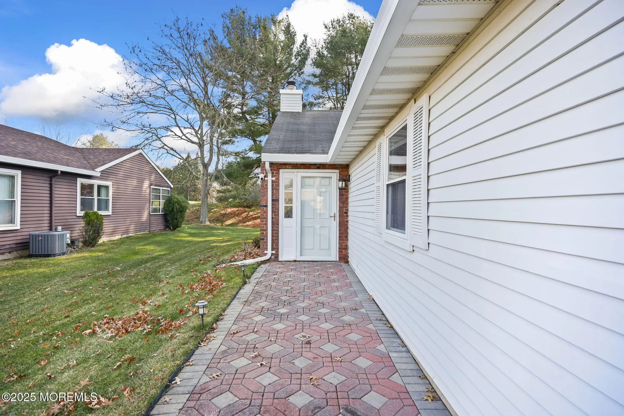 Property Slideshow image 3 of 24 | 41 suffolk way, Marlboro, NJ, 07746