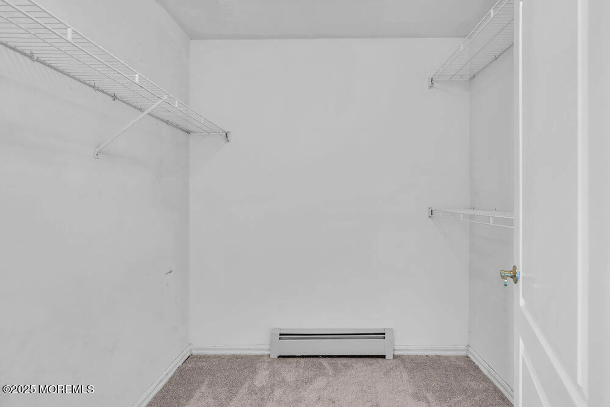 Property Slideshow image 8 of 27 | 7 alton ct, Toms River, NJ, 08757