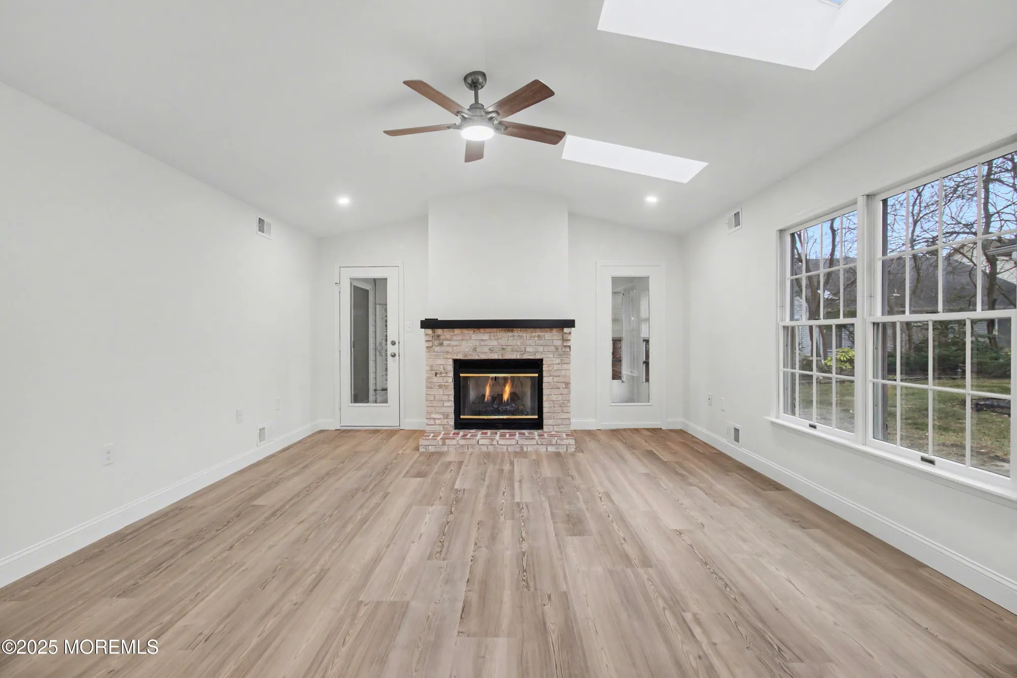 Property Slideshow image 20 of 36 | 1493 forelle ln, Toms River, NJ, 08755