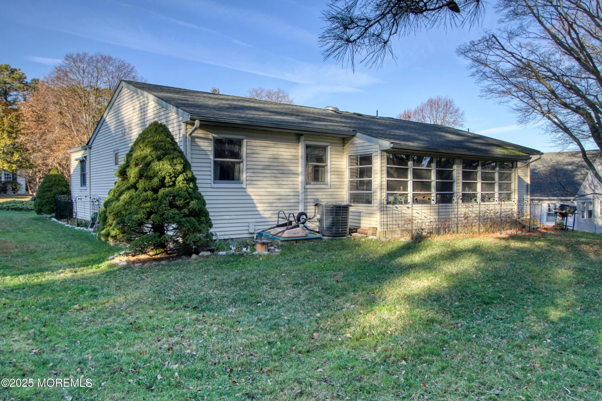 Property Slideshow image 15 of 16 | 9 greenleaf st, Whiting, NJ, 08759