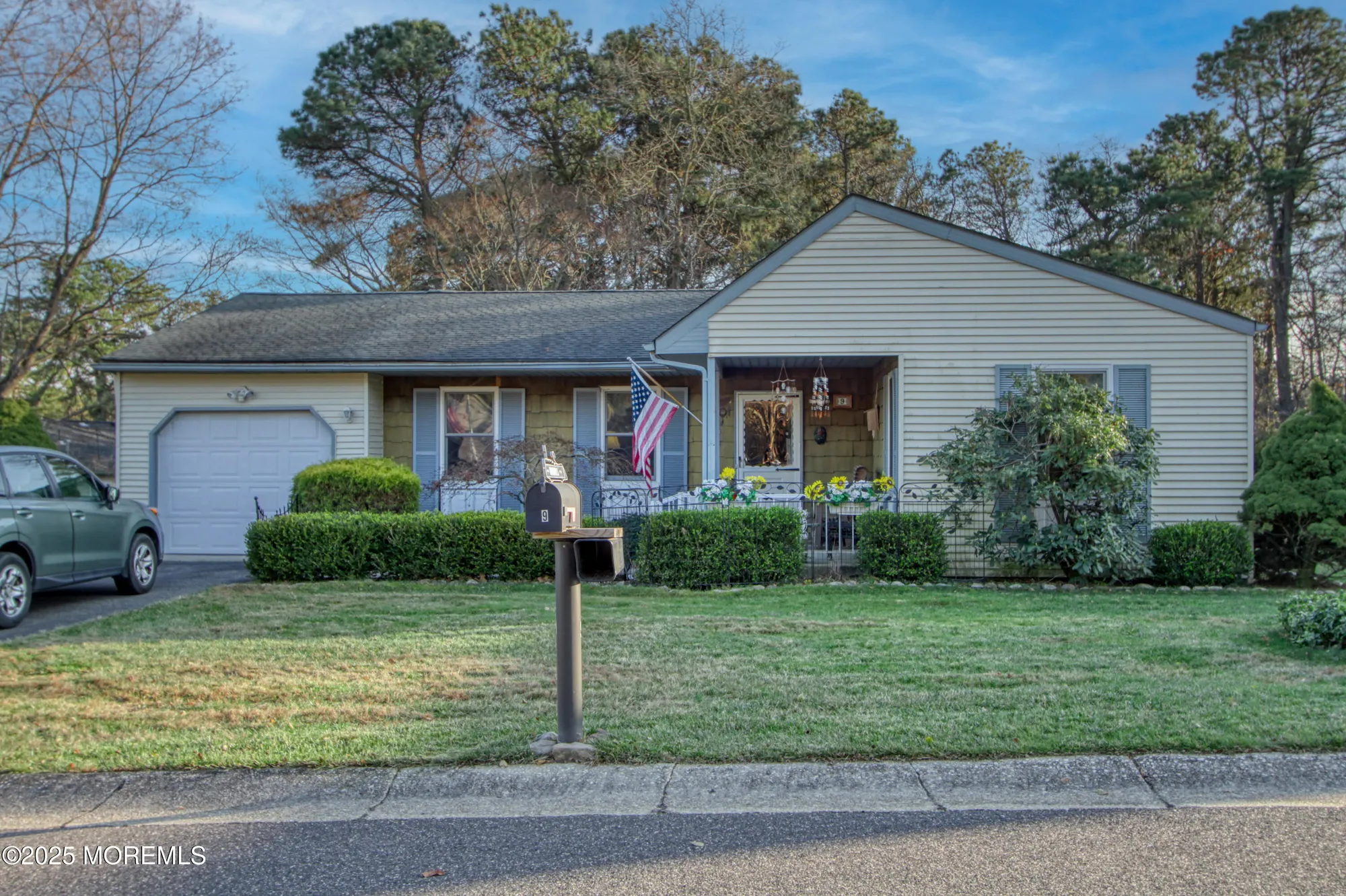 Property Slideshow image 1 of 16 | 9 greenleaf st, Whiting, NJ, 08759