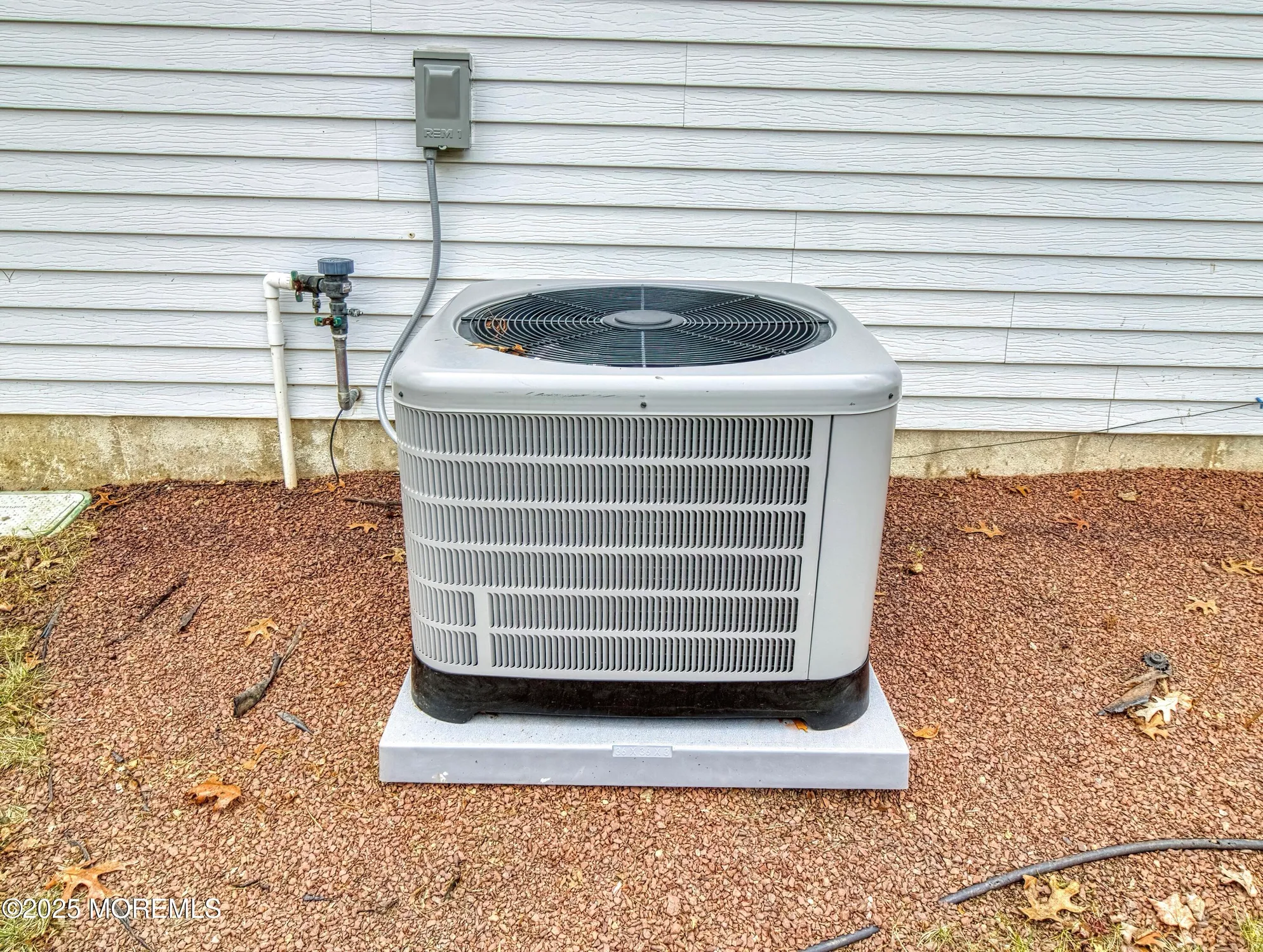 Property Slideshow image 6 of 36 | 1493 forelle ln, Toms River, NJ, 08755