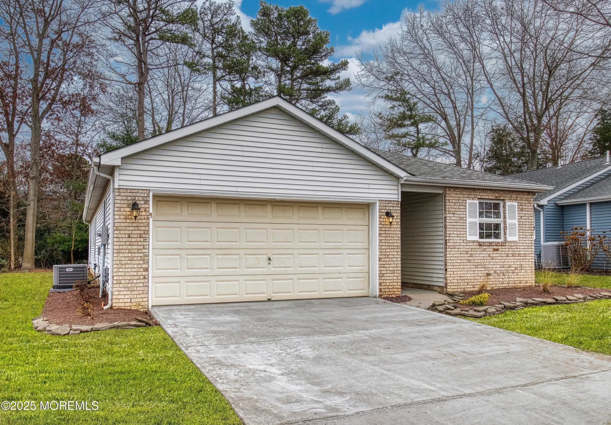 Property Slideshow image 7 of 36 | 1493 forelle ln, Toms River, NJ, 08755