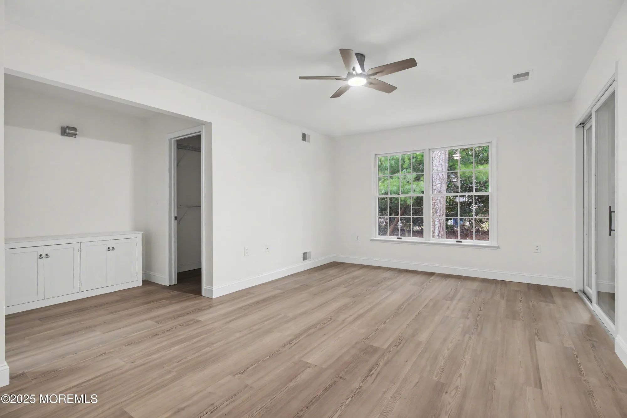 Property Slideshow image 23 of 36 | 1493 forelle ln, Toms River, NJ, 08755