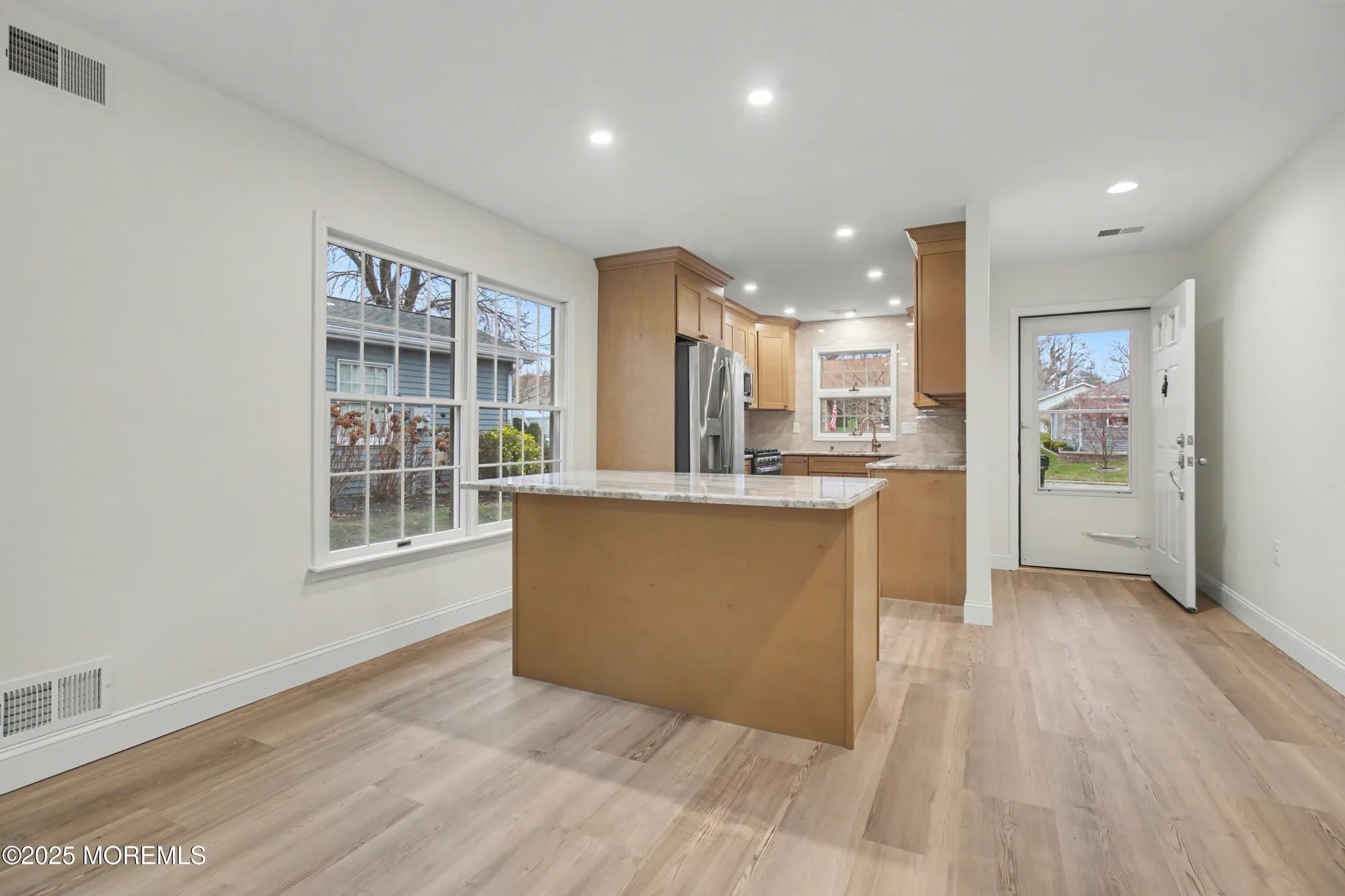 Property Slideshow image 11 of 36 | 1493 forelle ln, Toms River, NJ, 08755