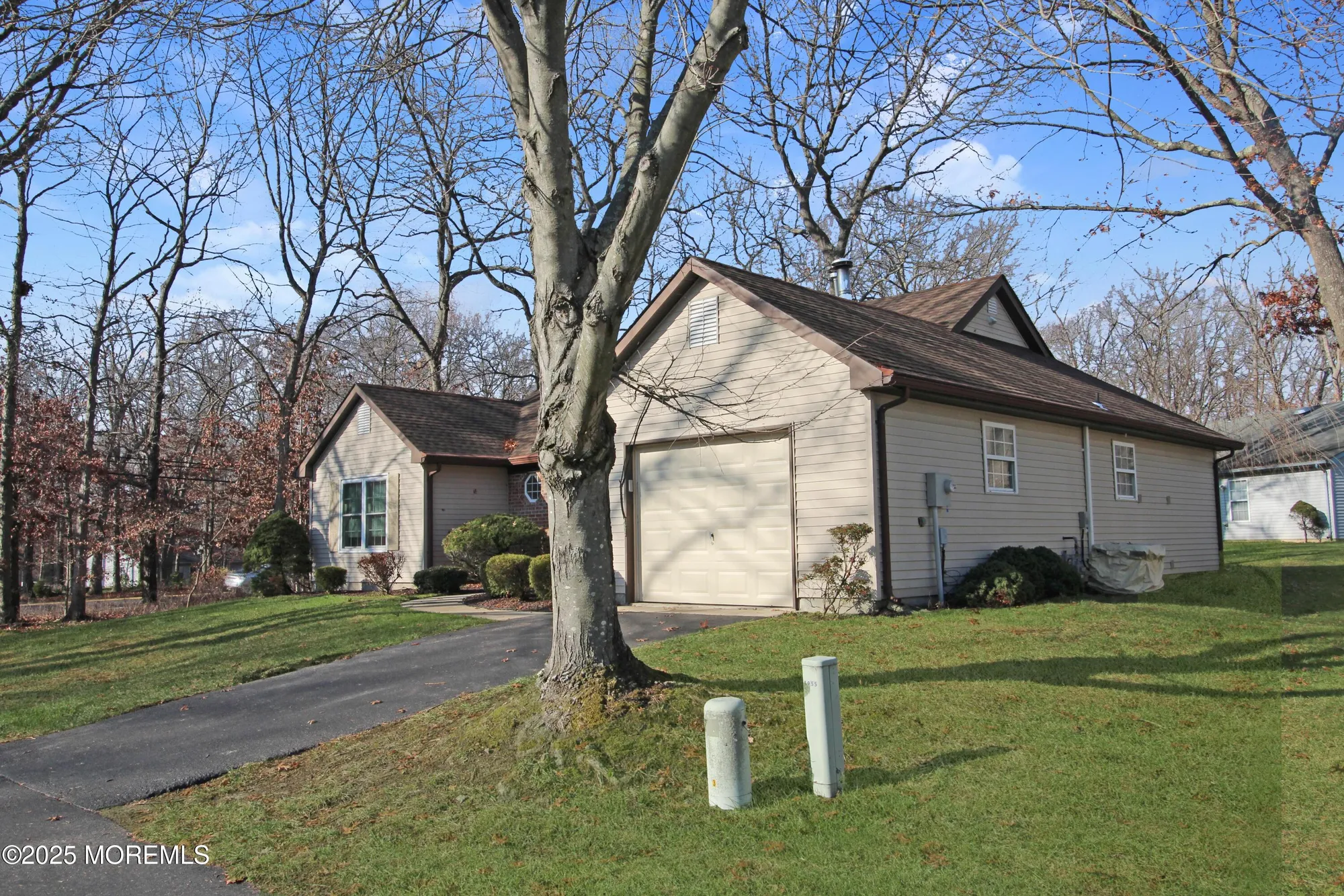 Property Slideshow image 29 of 33 | 166 morning glory ln, Whiting, NJ, 08759