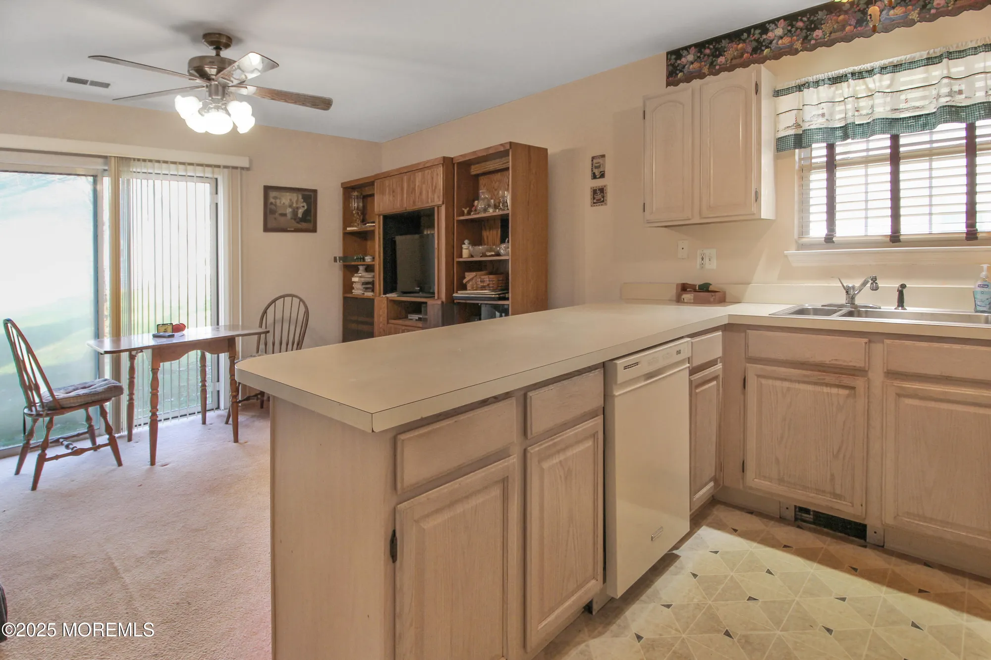 Property Slideshow image 13 of 33 | 166 morning glory ln, Whiting, NJ, 08759