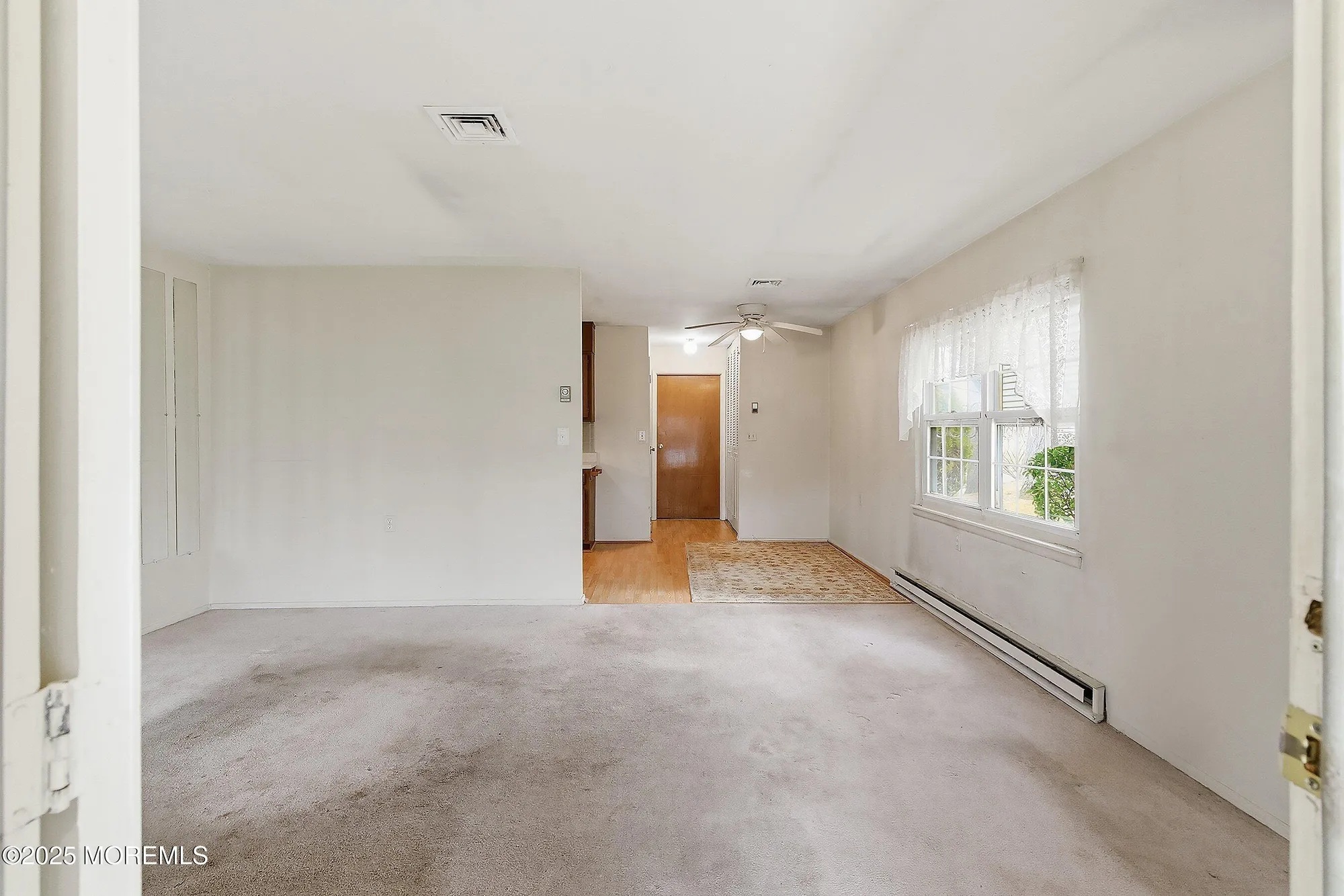 Property Slideshow image 4 of 21 | 944f aberdeen dr, Lakewood, NJ, 08701