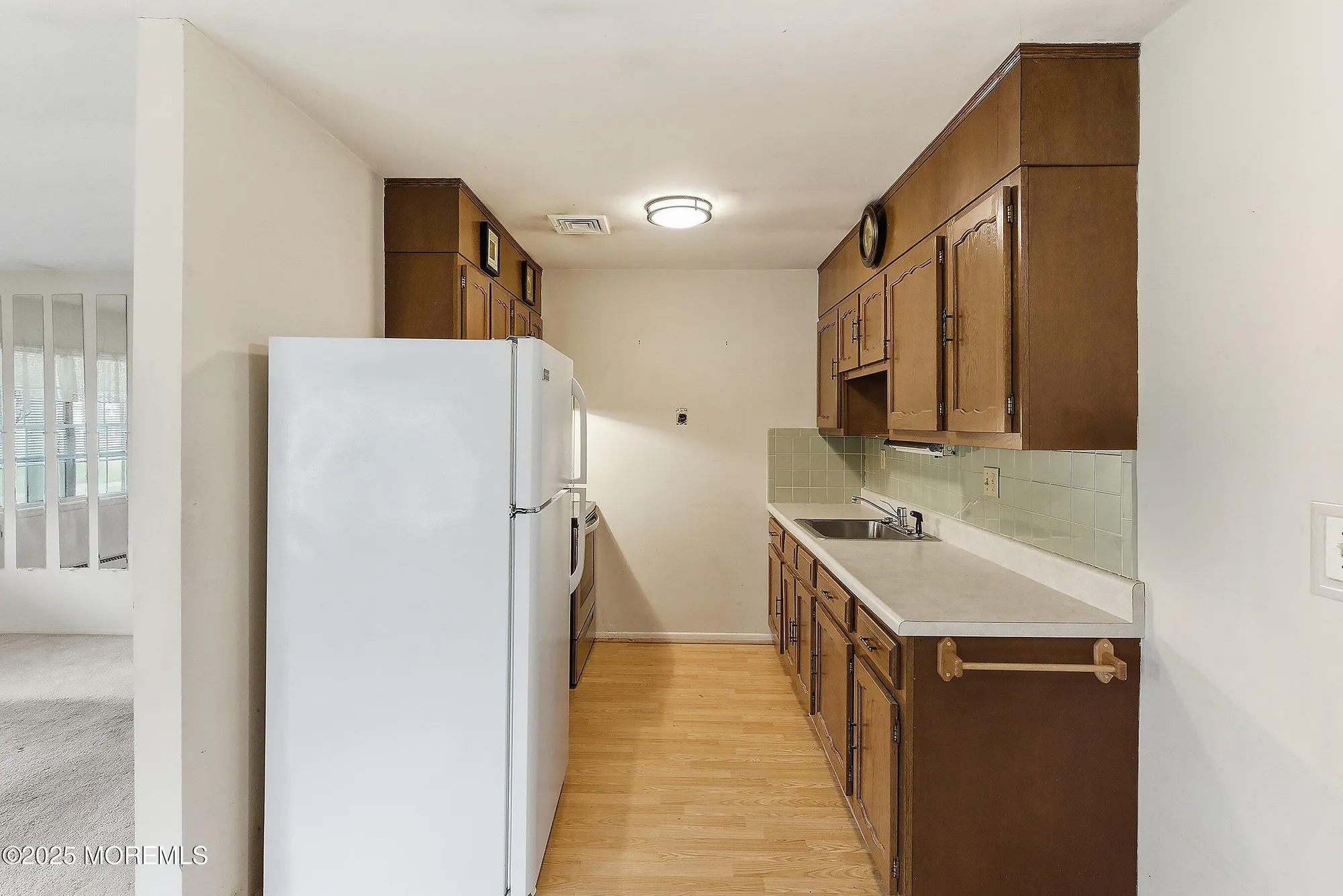 Property Slideshow image 9 of 21 | 944f aberdeen dr, Lakewood, NJ, 08701