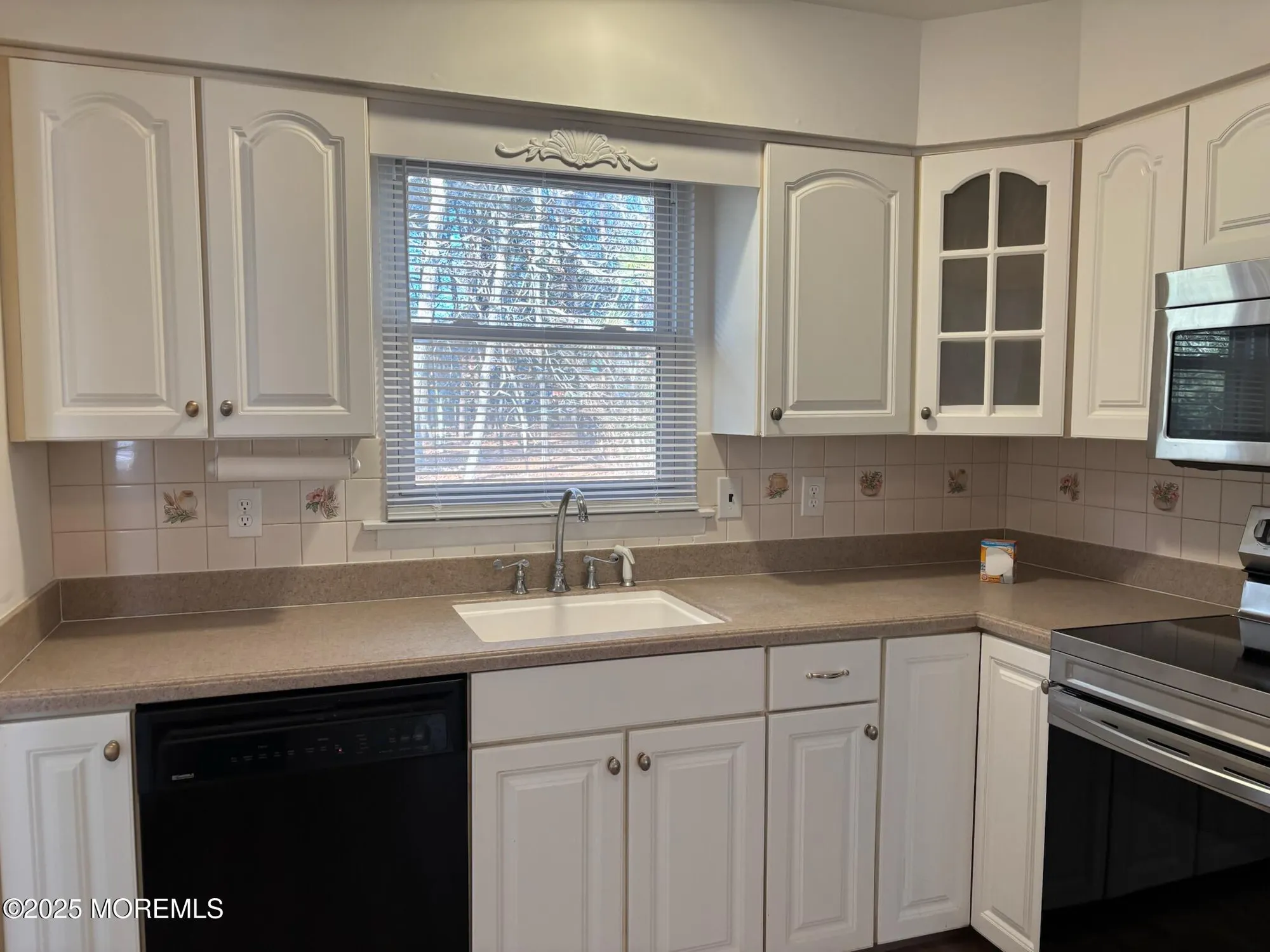 Property Slideshow image 11 of 30 | 32 constitution blvd, Whiting, NJ, 08759