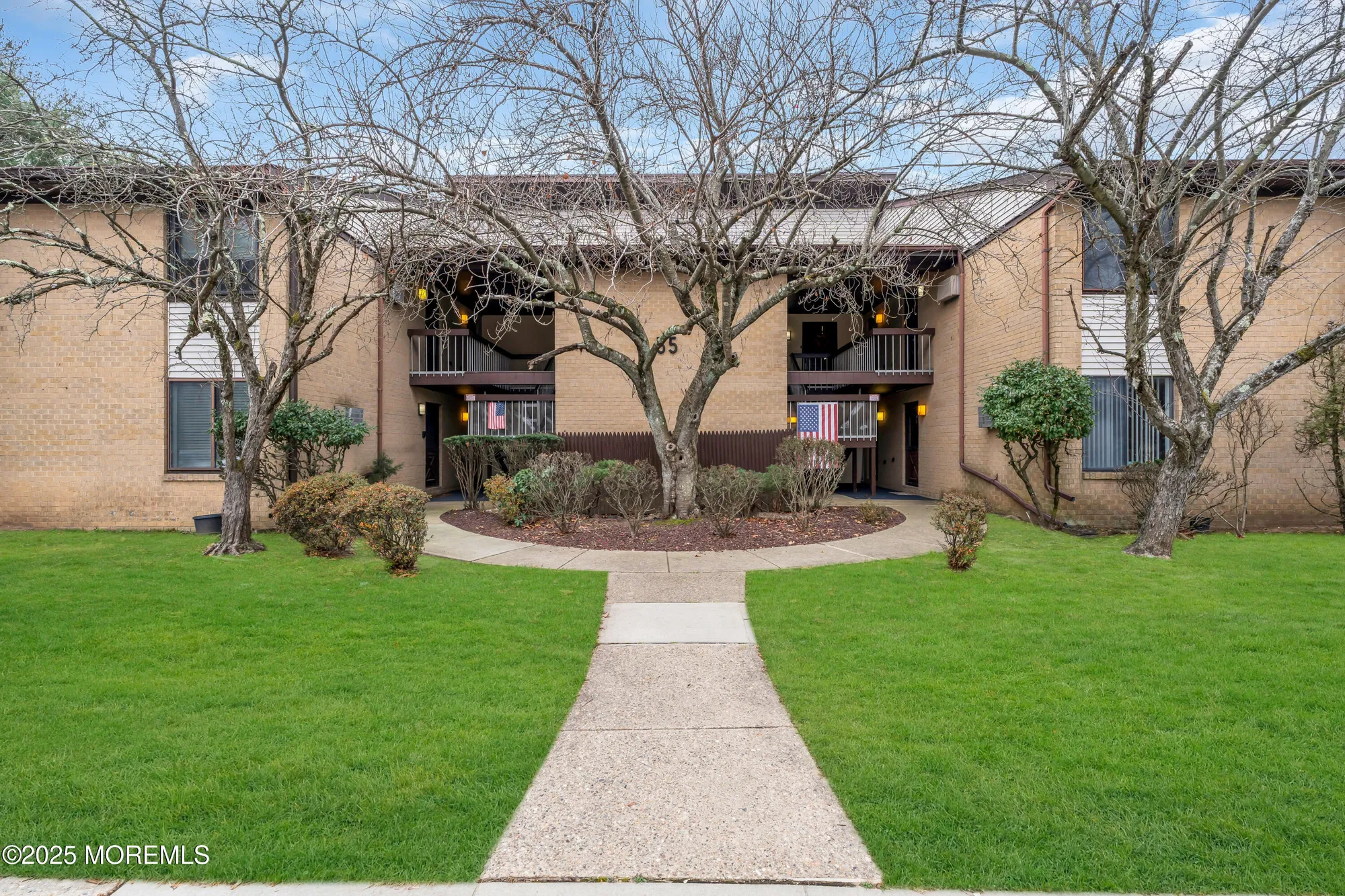 Property Slideshow image 27 of 29 | 55 amberly dr g, Manalapan, NJ, 07726