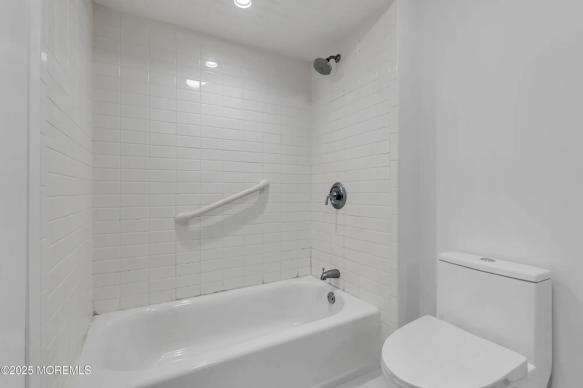 Property Slideshow image 23 of 29 | 55 amberly dr g, Manalapan, NJ, 07726