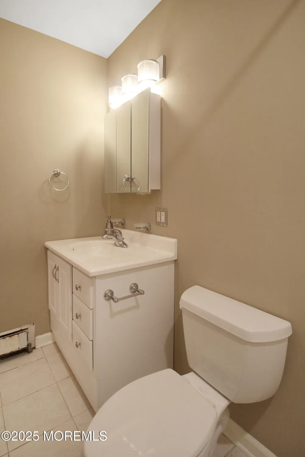 Property Slideshow image 15 of 31 | 13 shaw ct, Toms River, NJ, 08757