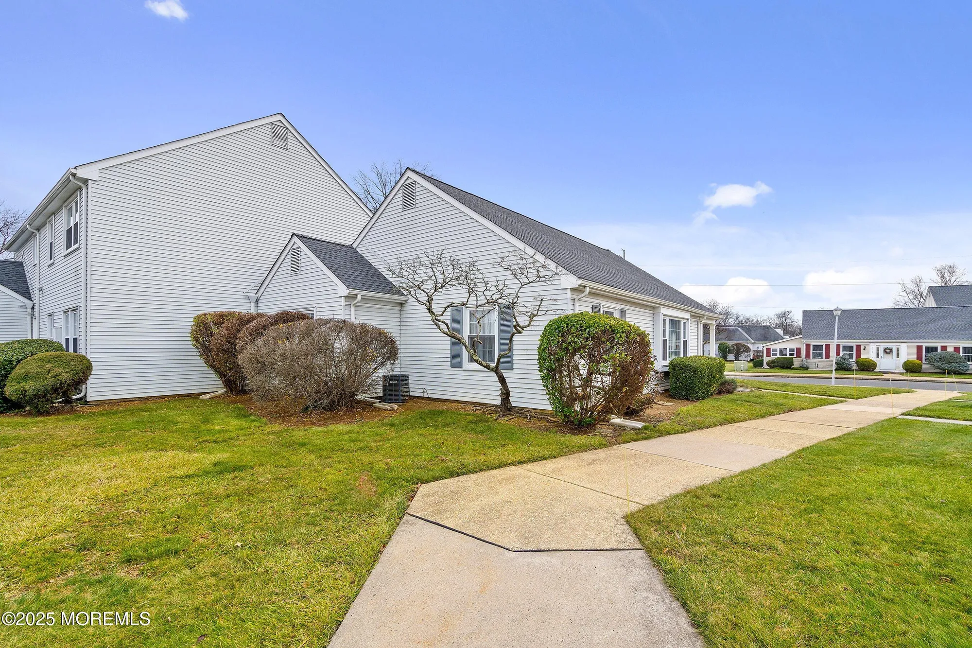 Property Slideshow image 2 of 22 | 142 providence way 142c, Monroe, NJ, 08831