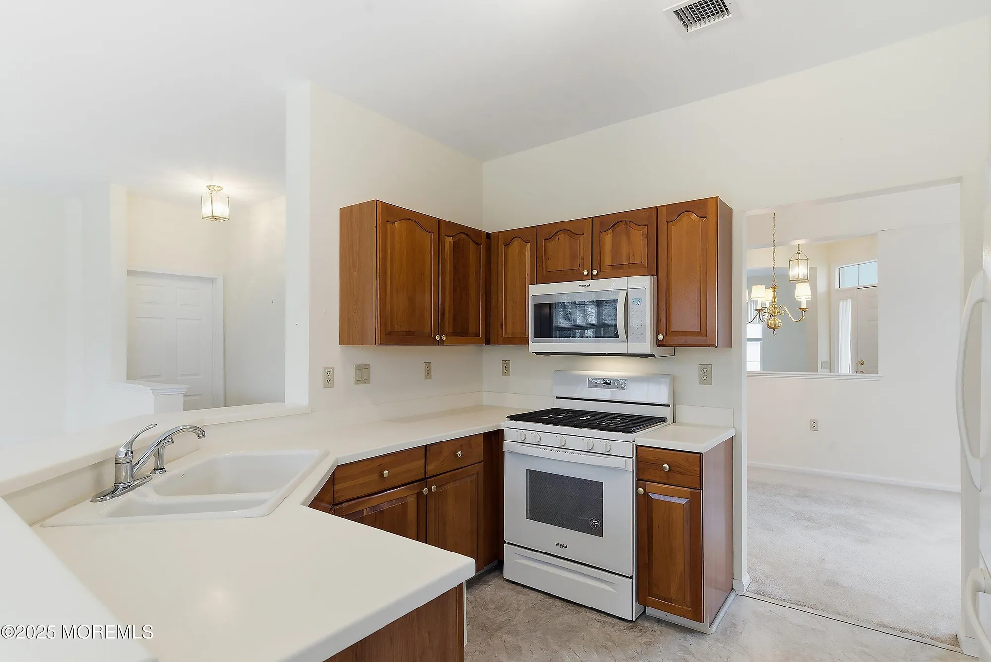 Property Slideshow image 17 of 61 | 6 swan lake ct, Barnegat, NJ, 08005